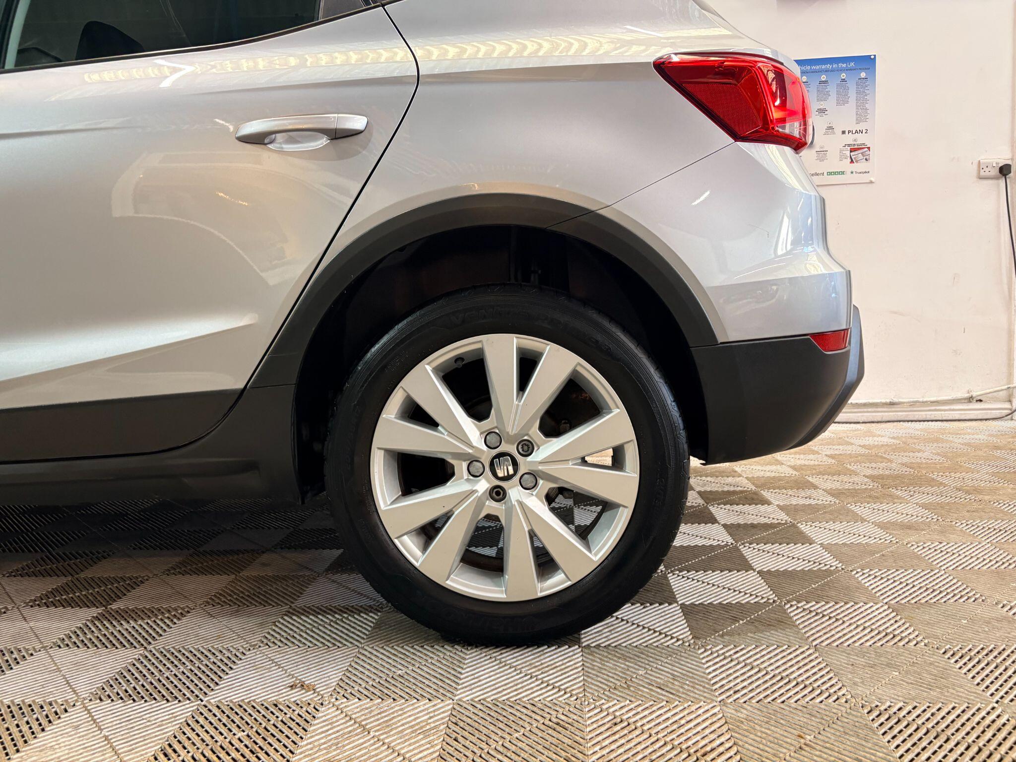 Seat Arona view 6