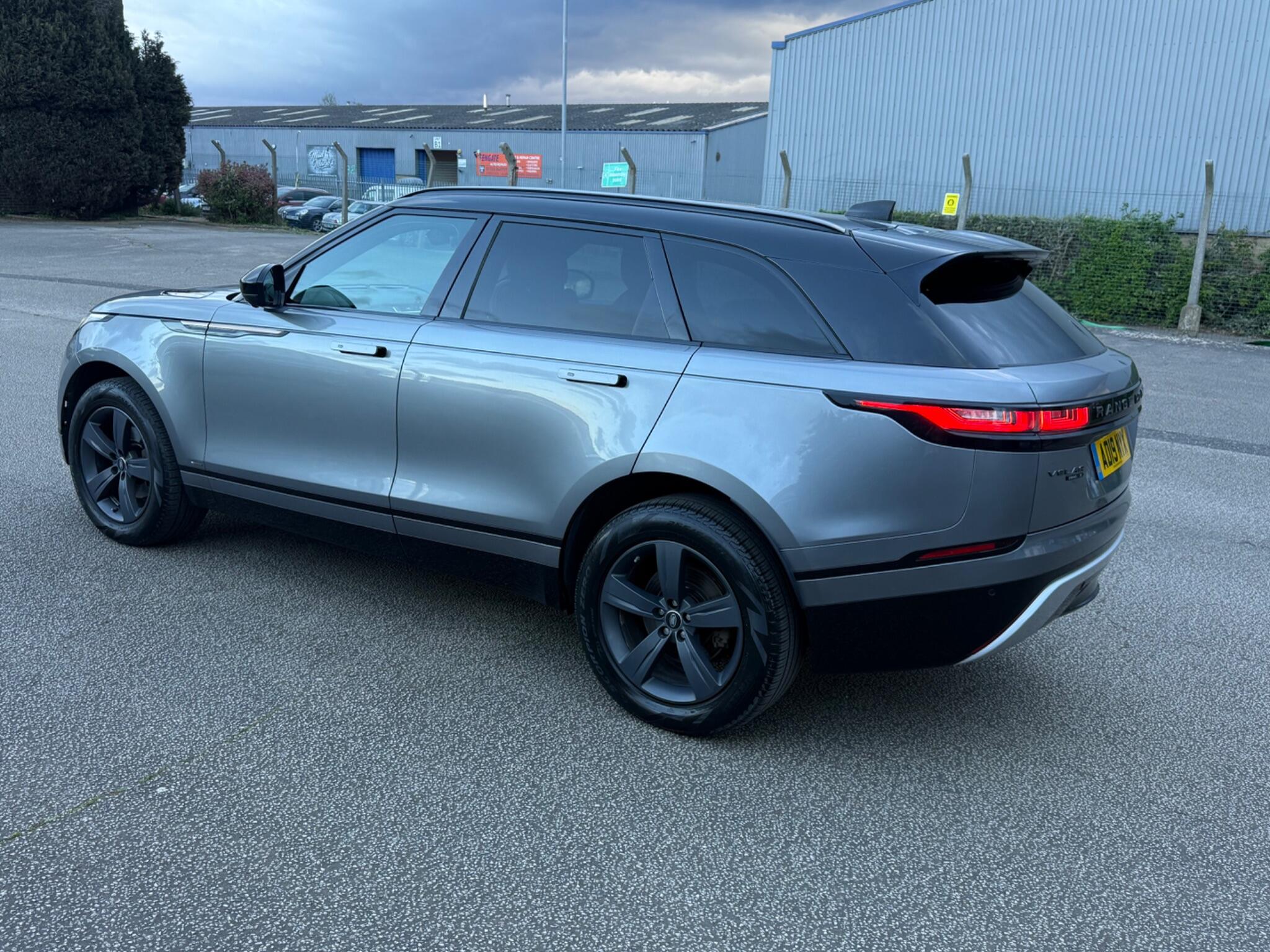 Land Rover Range Rover Velar view 8