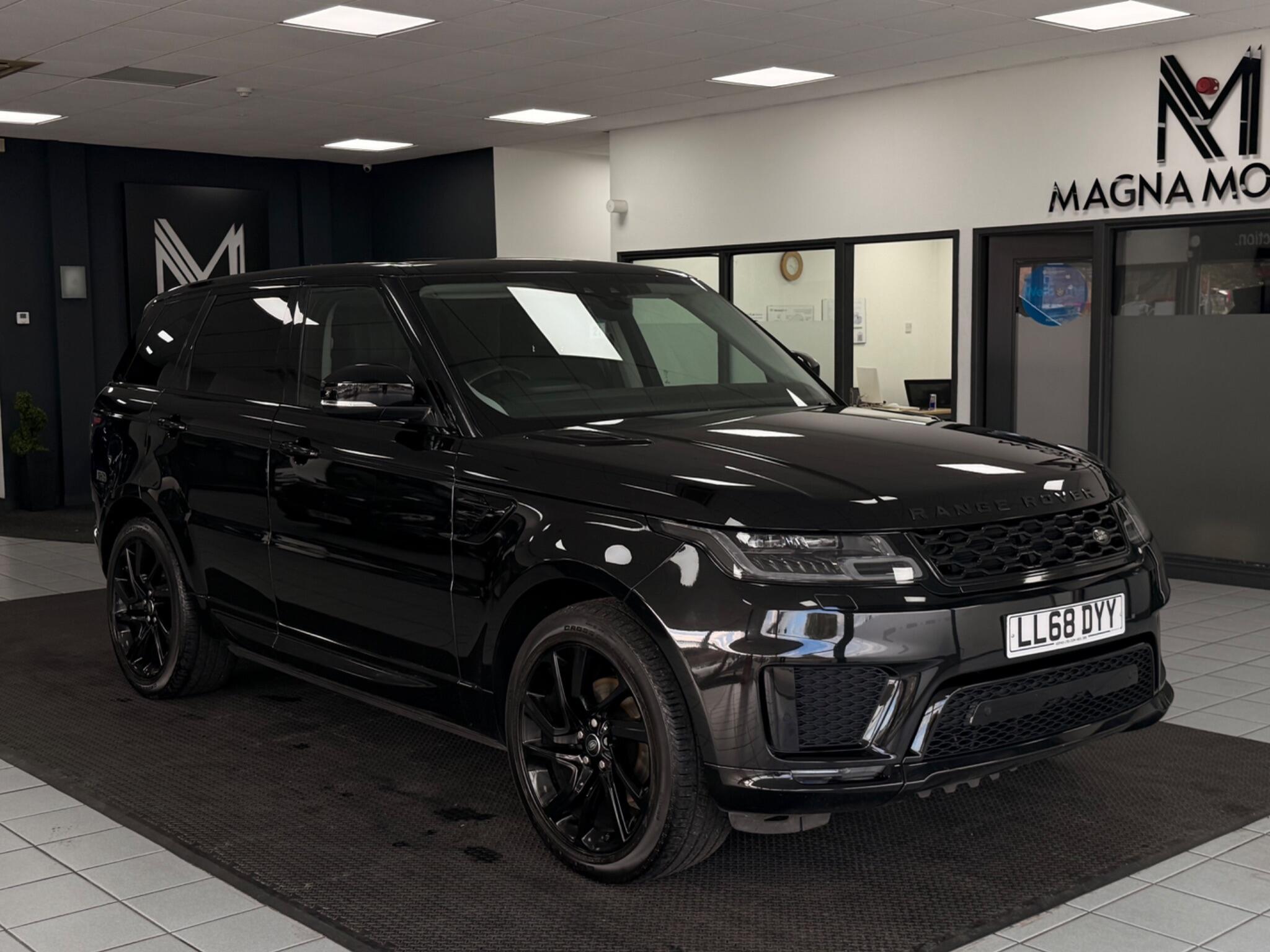 Land Rover Range Rover Sport view 2