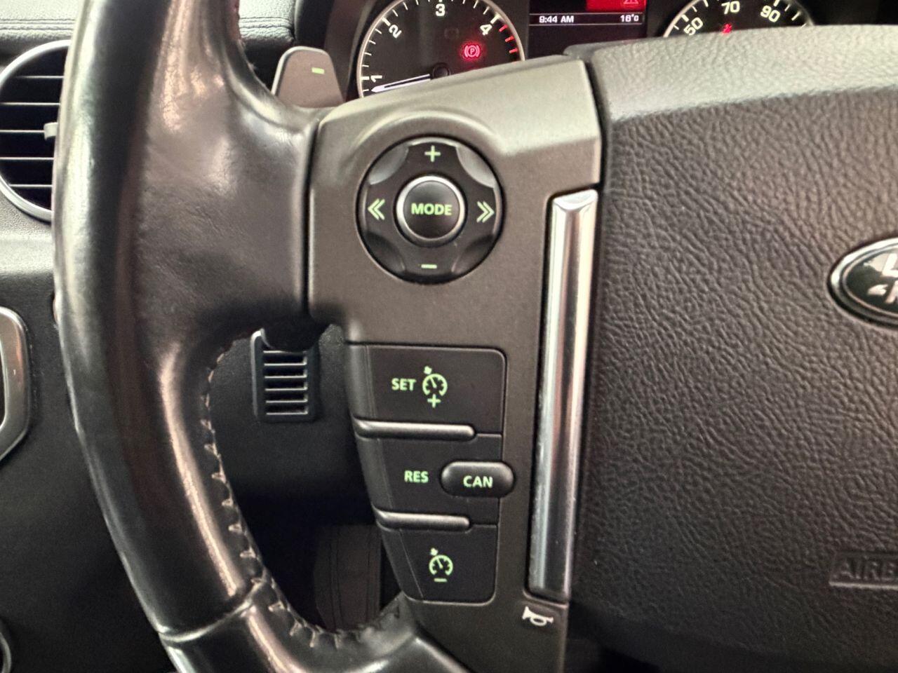 Land Rover Discovery 4 view 38