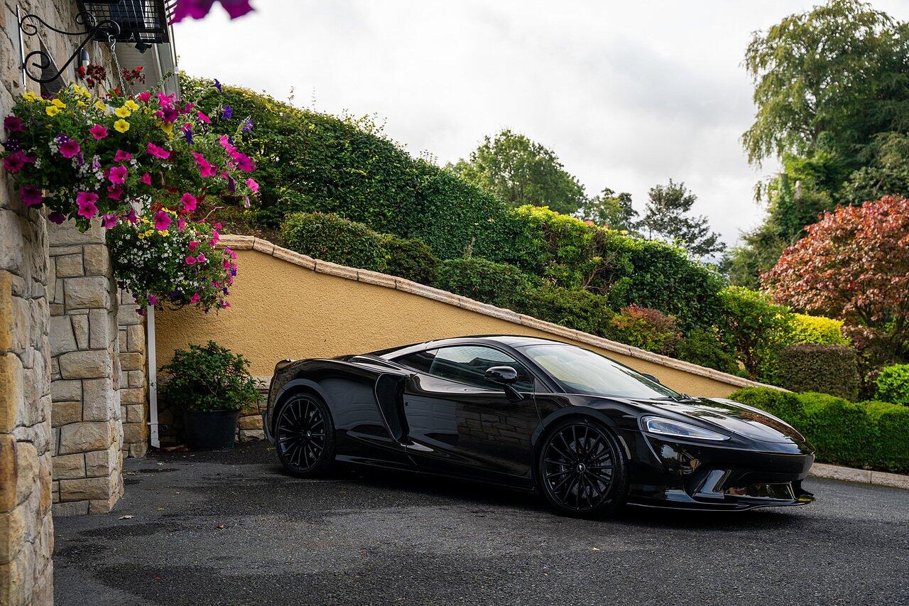 McLaren GT view 52