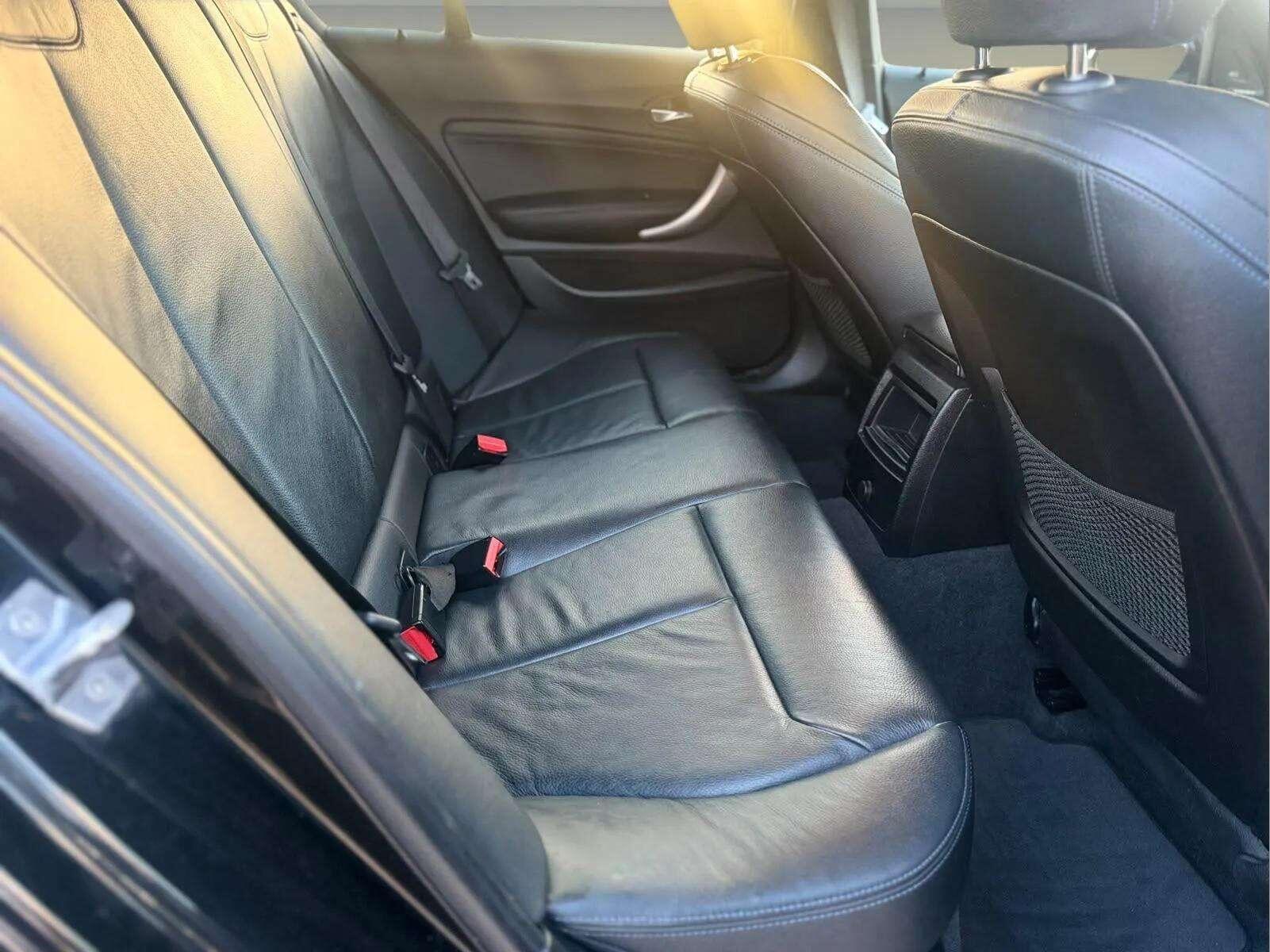 BMW 1 Series view 36