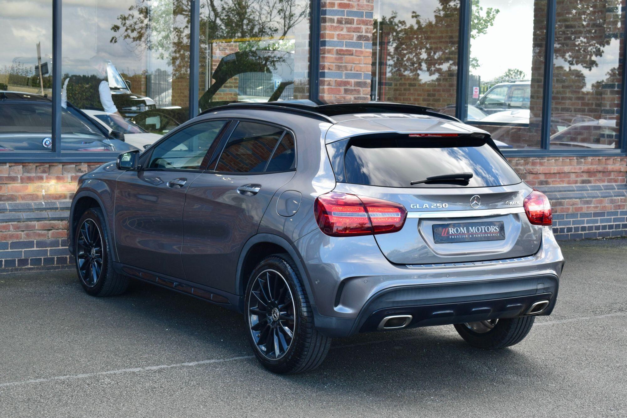 Mercedes-Benz GLA view 44