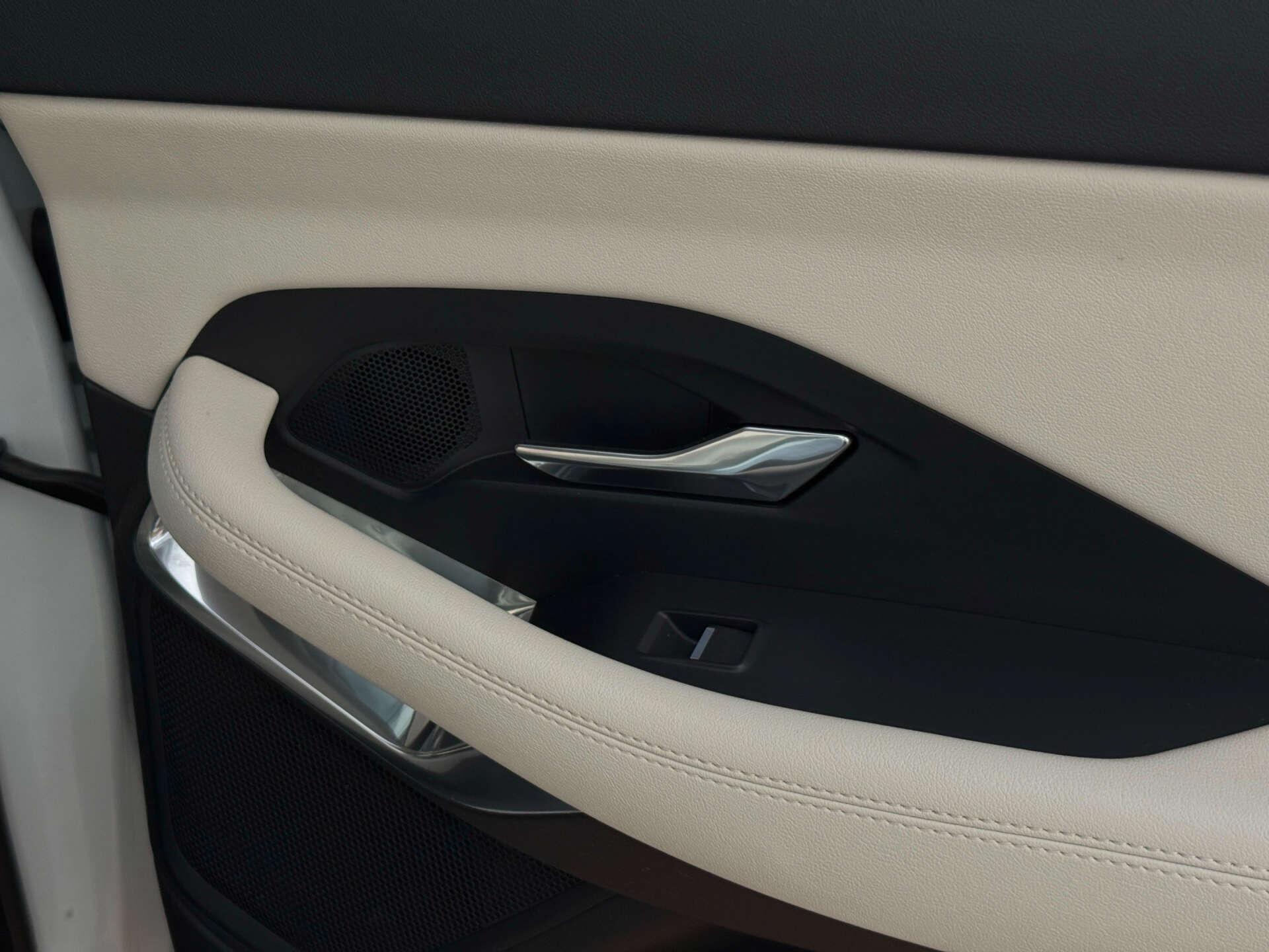 Jaguar E-Pace view 38
