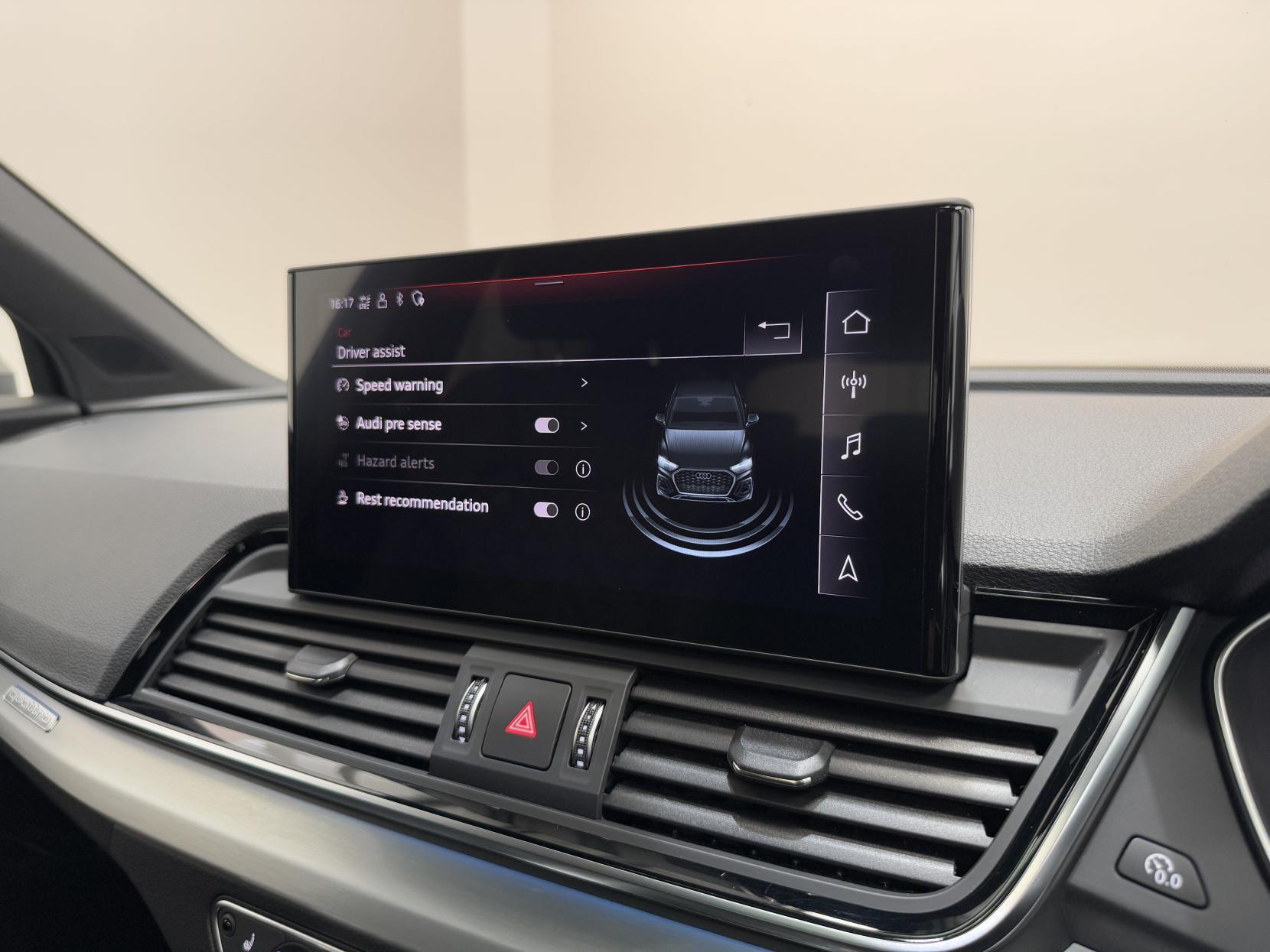 Audi Q5 view 34