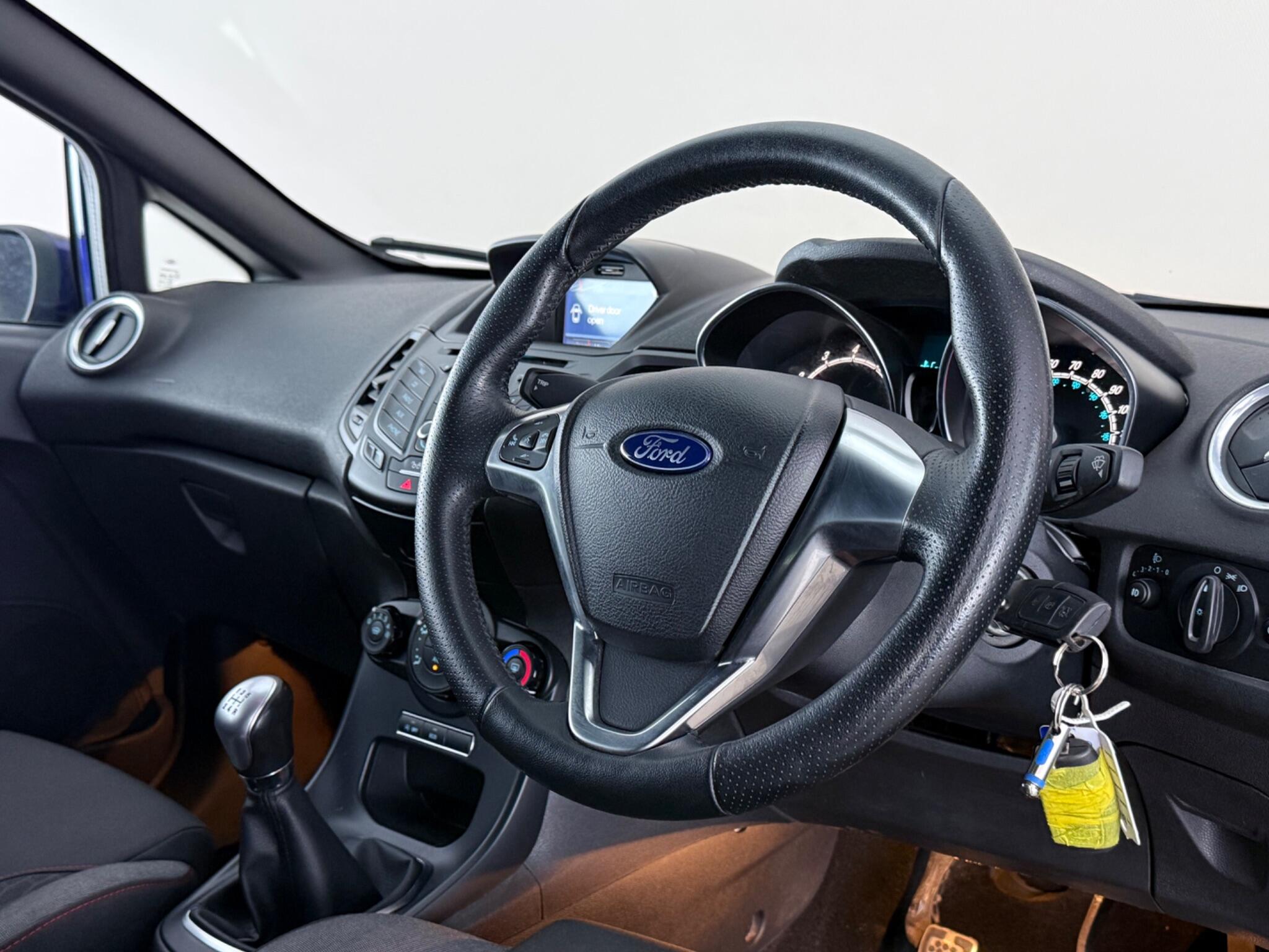 Ford Fiesta view 3