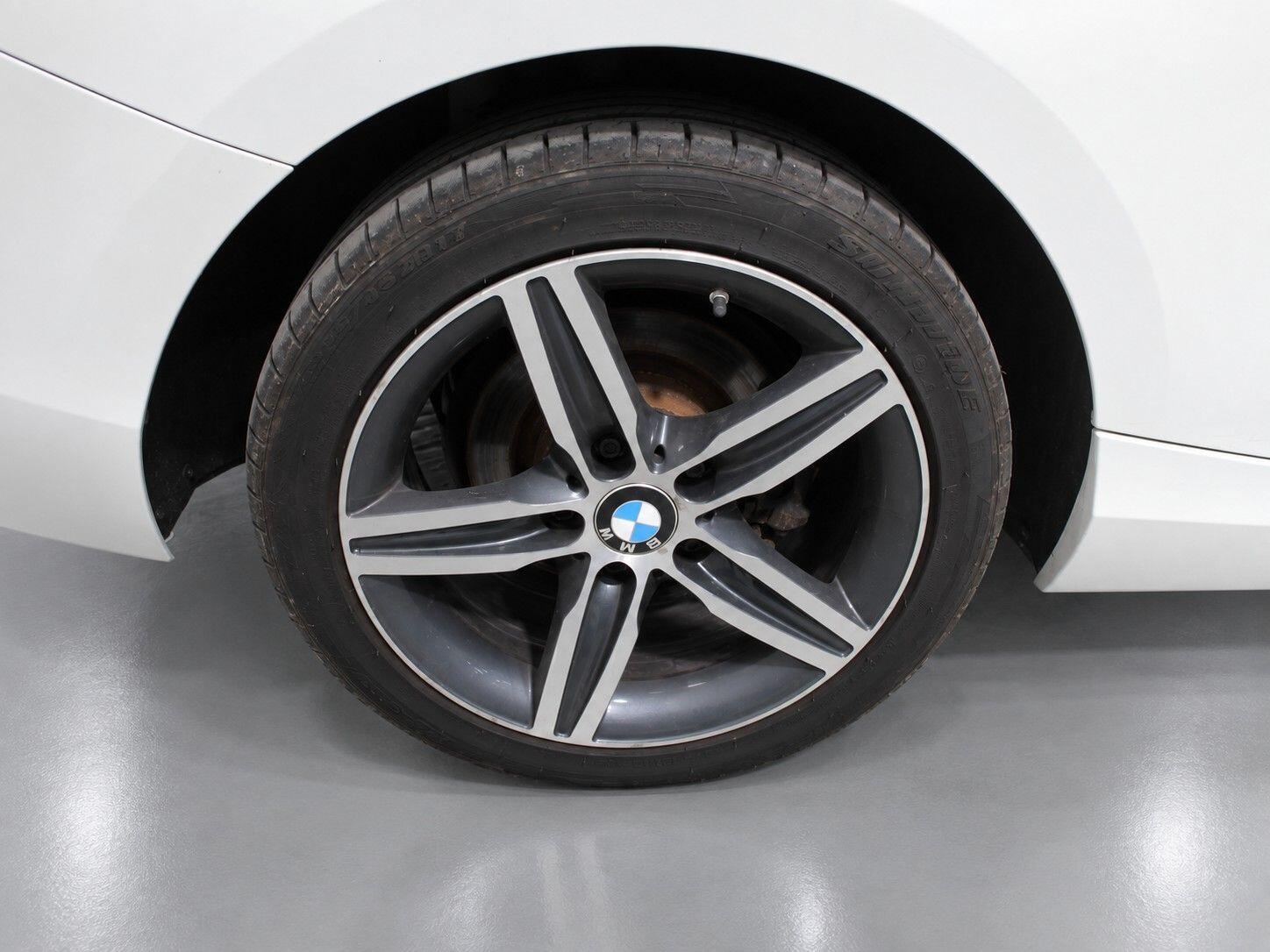 BMW 2 Series view 45
