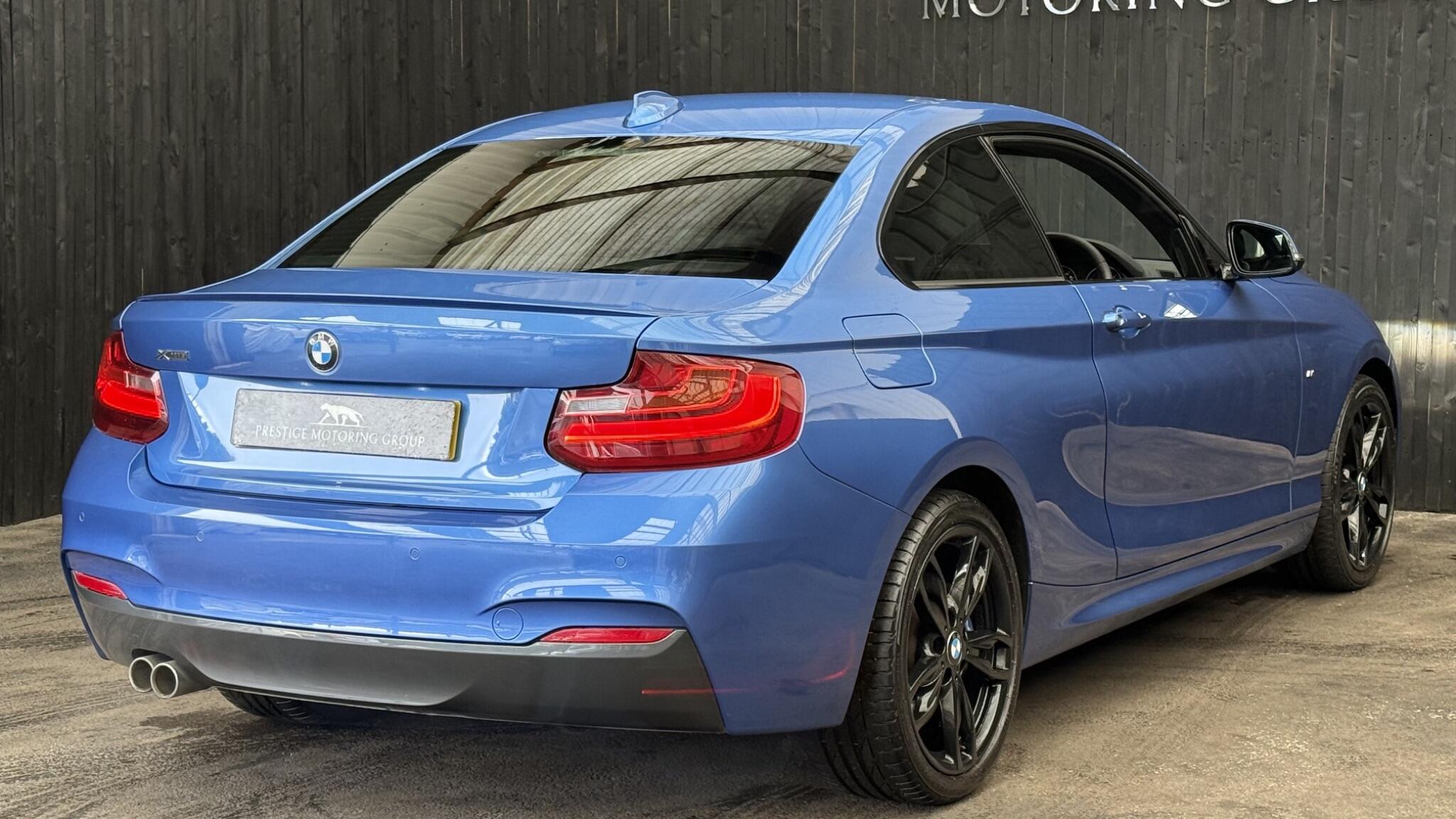 BMW 2 Series view 18