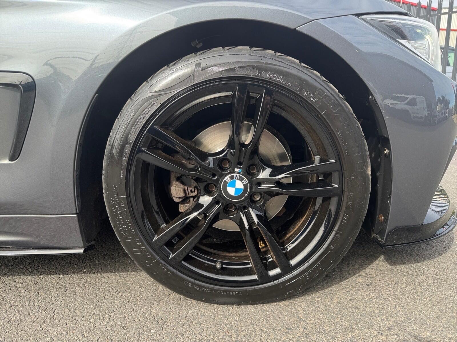 BMW 4 Series view 22