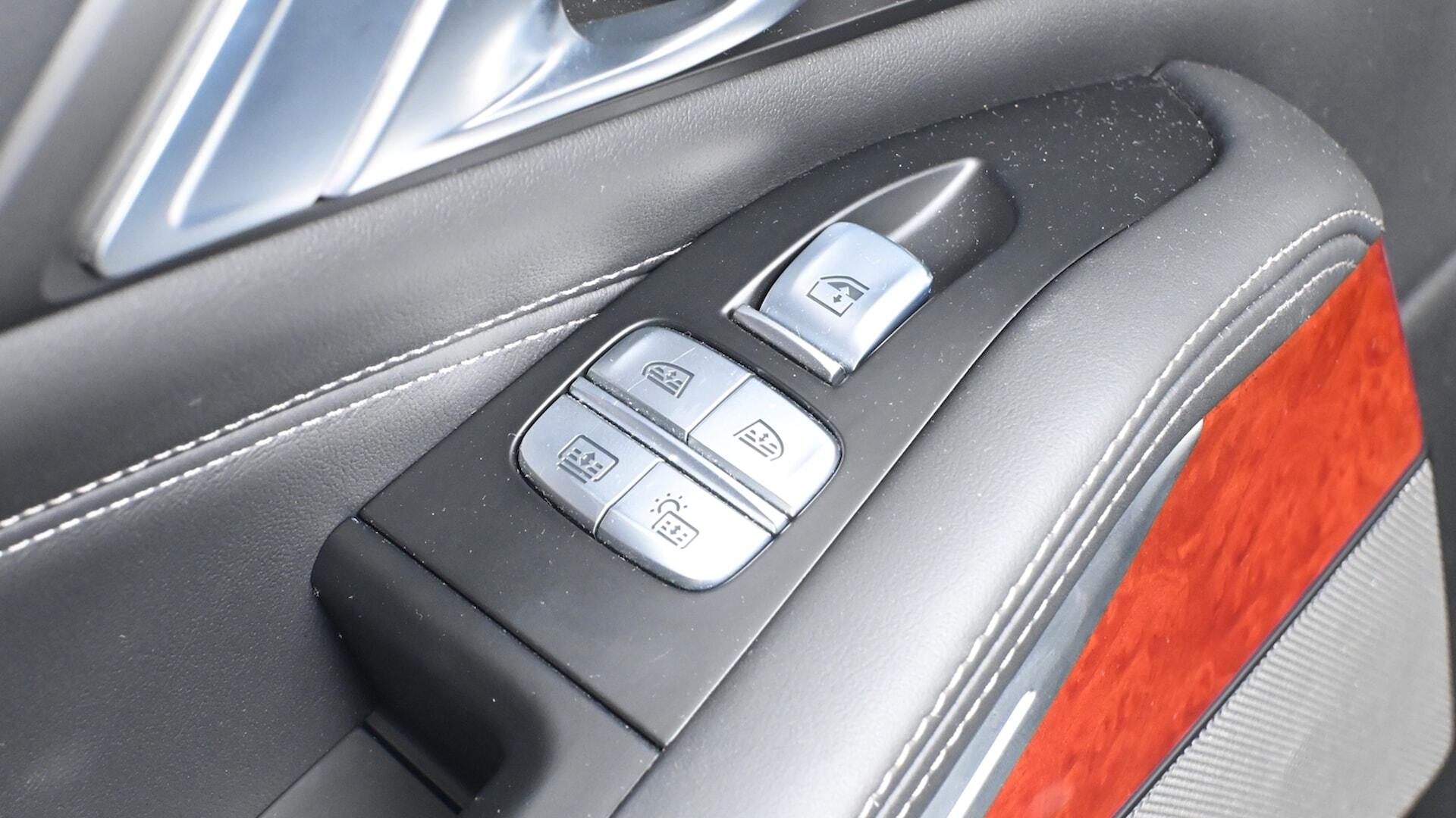 BMW Alpina XB7 view 47
