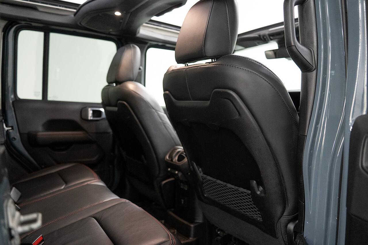Jeep Wrangler view 20