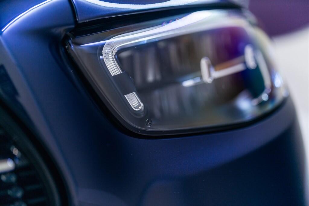 Mercedes-Benz E-Class view 14
