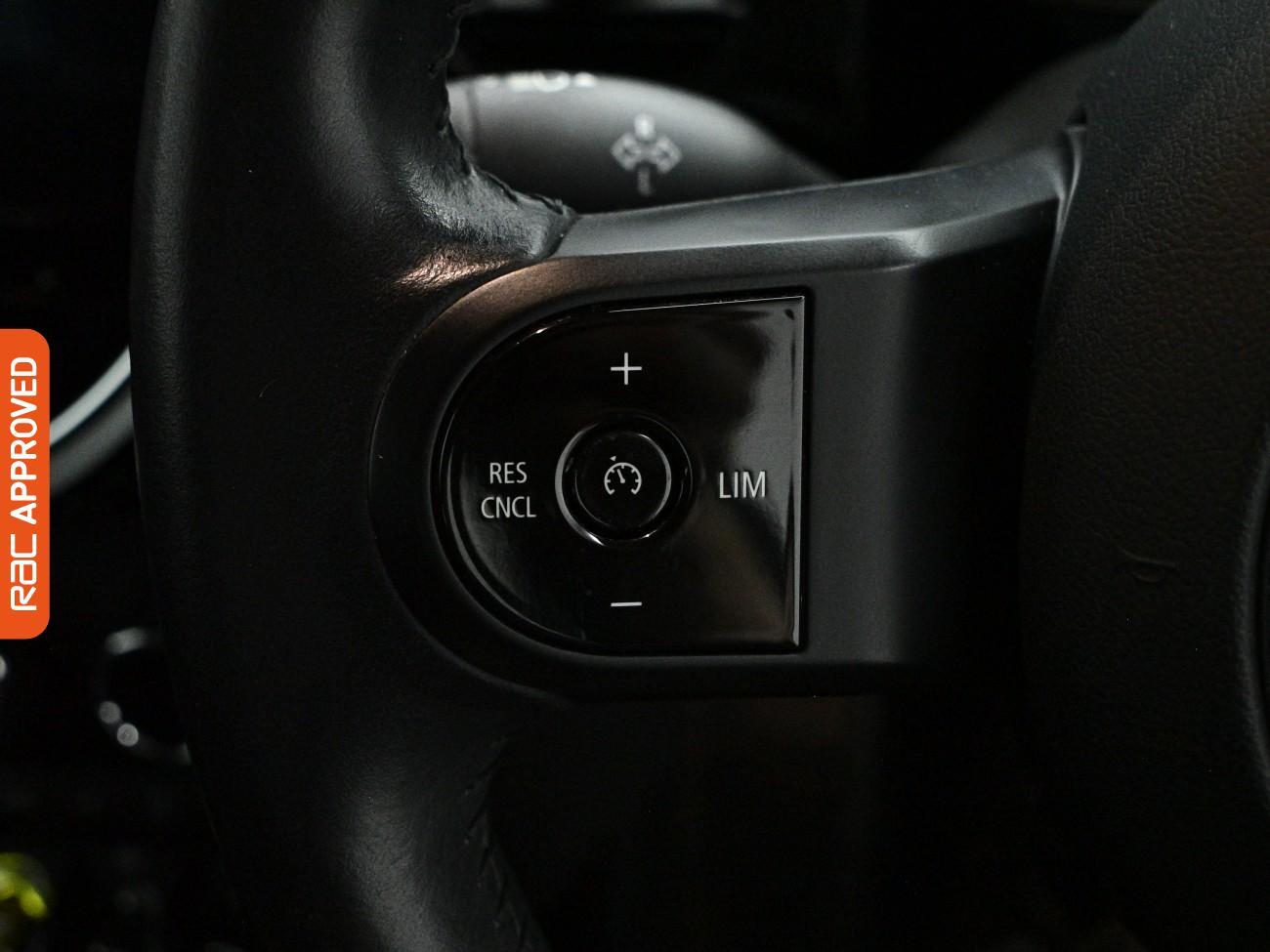 Mini Hatch view 20