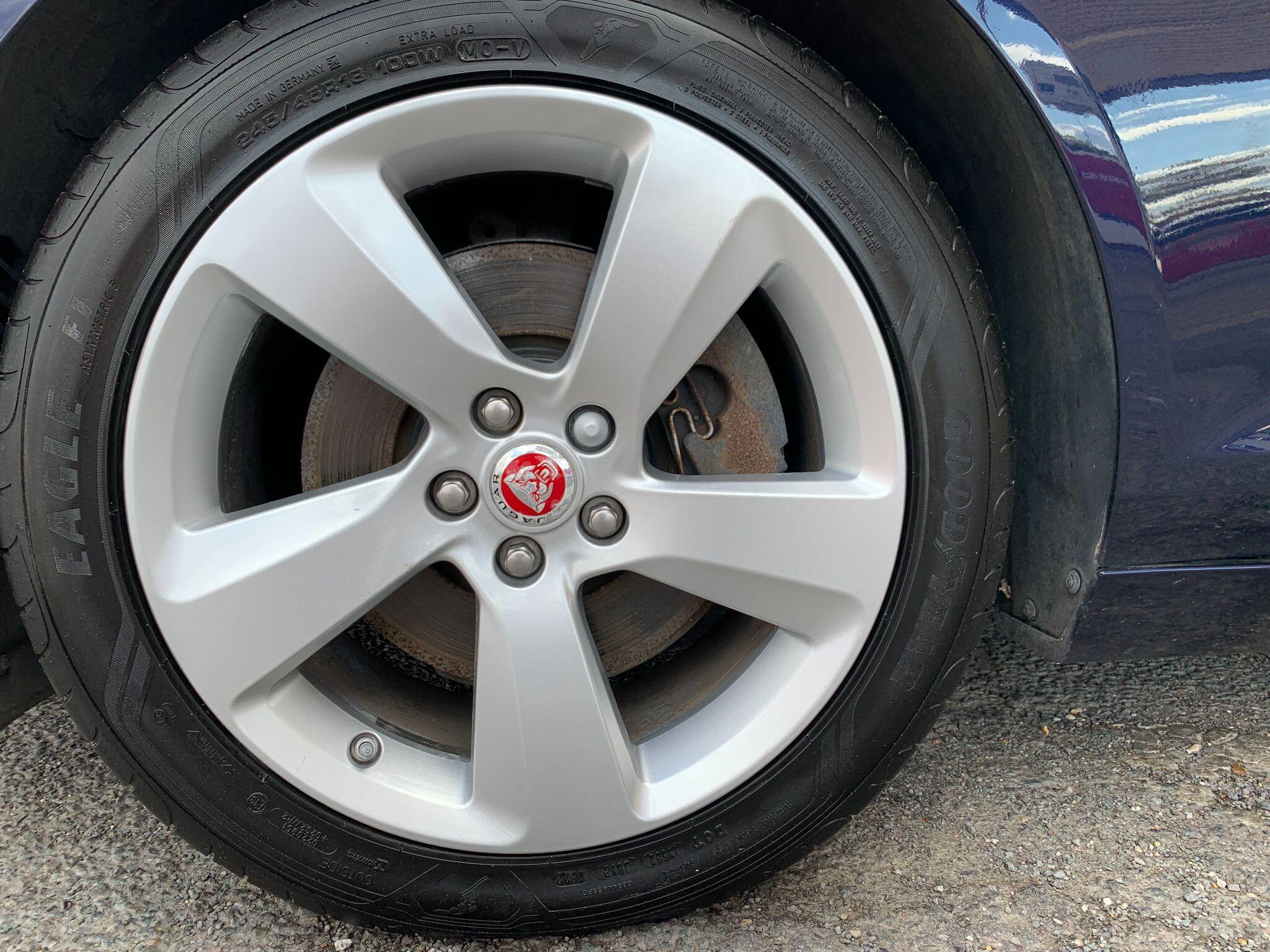 Jaguar XF view 51