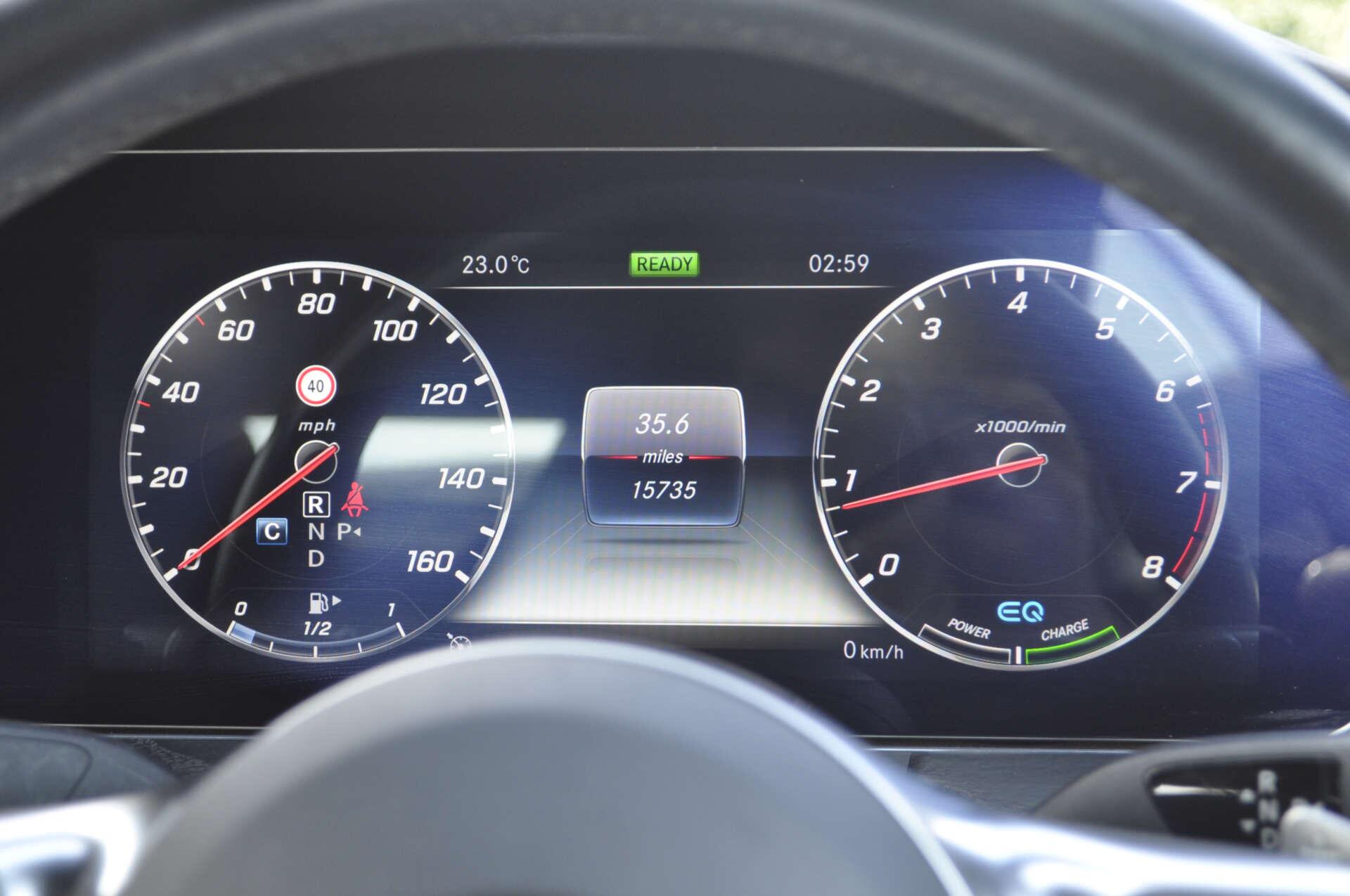 Mercedes-Benz E-Class view 24