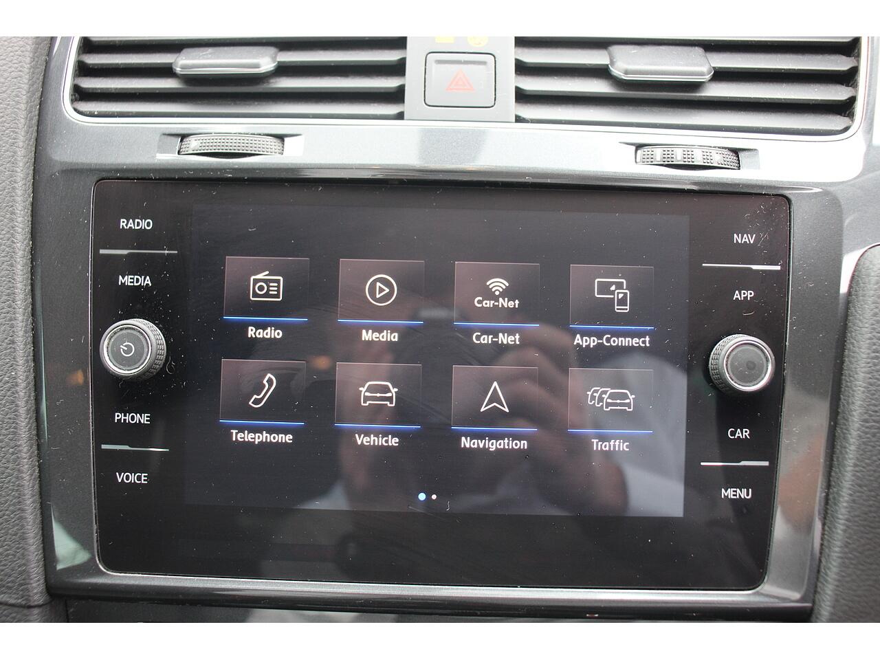 Volkswagen Golf view 19