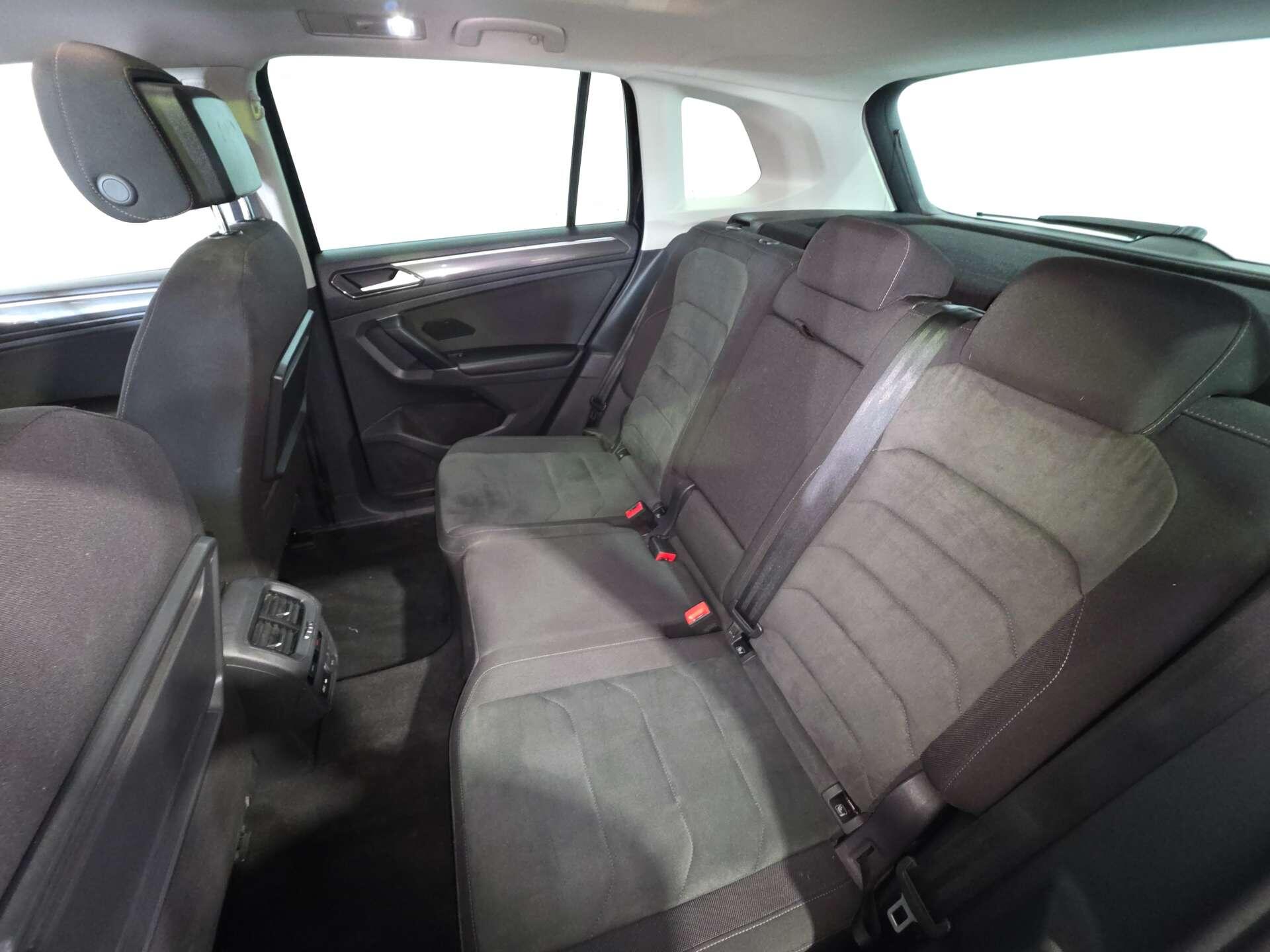 Volkswagen Tiguan view 58
