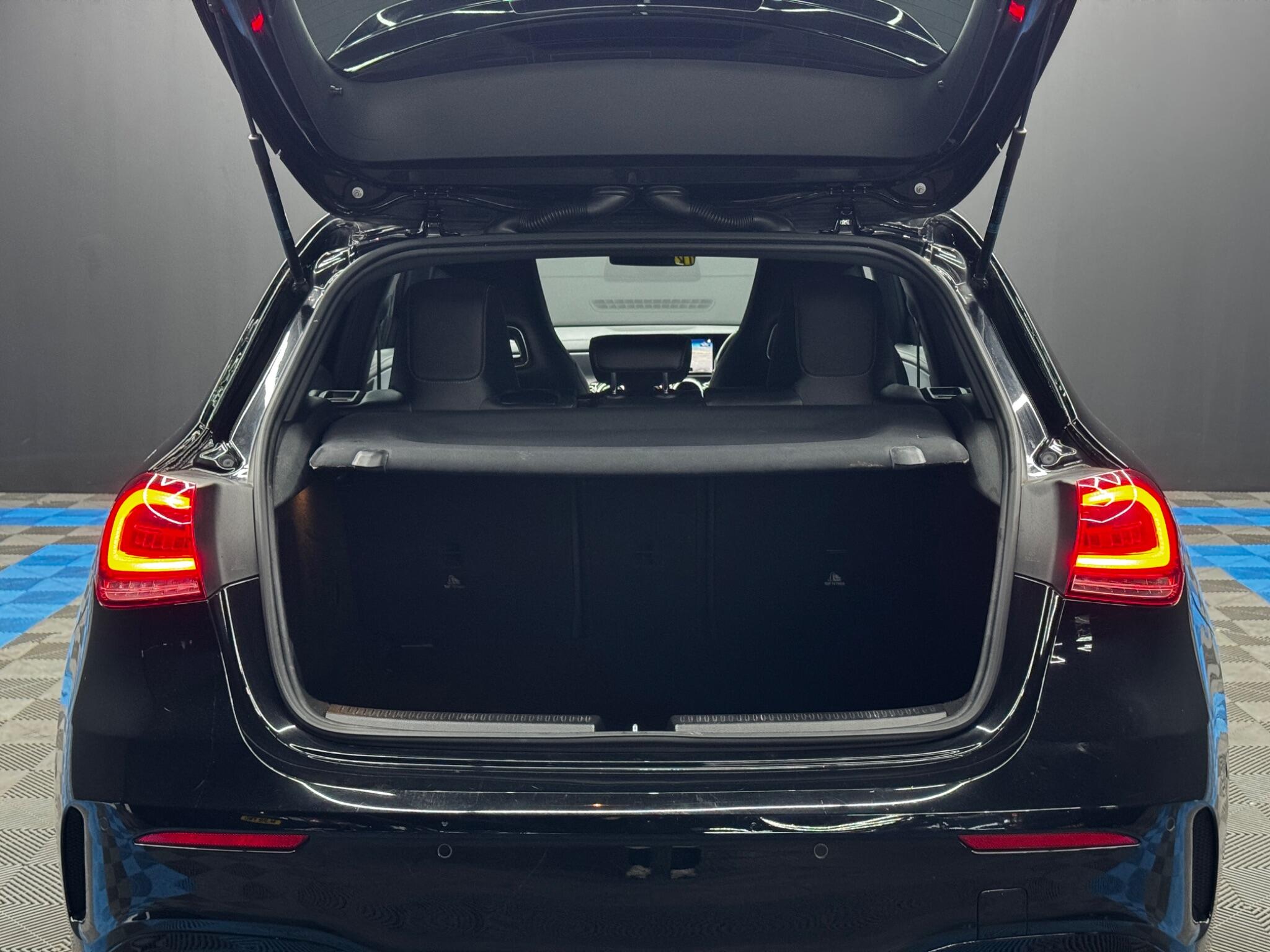Mercedes-Benz A-Class view 39
