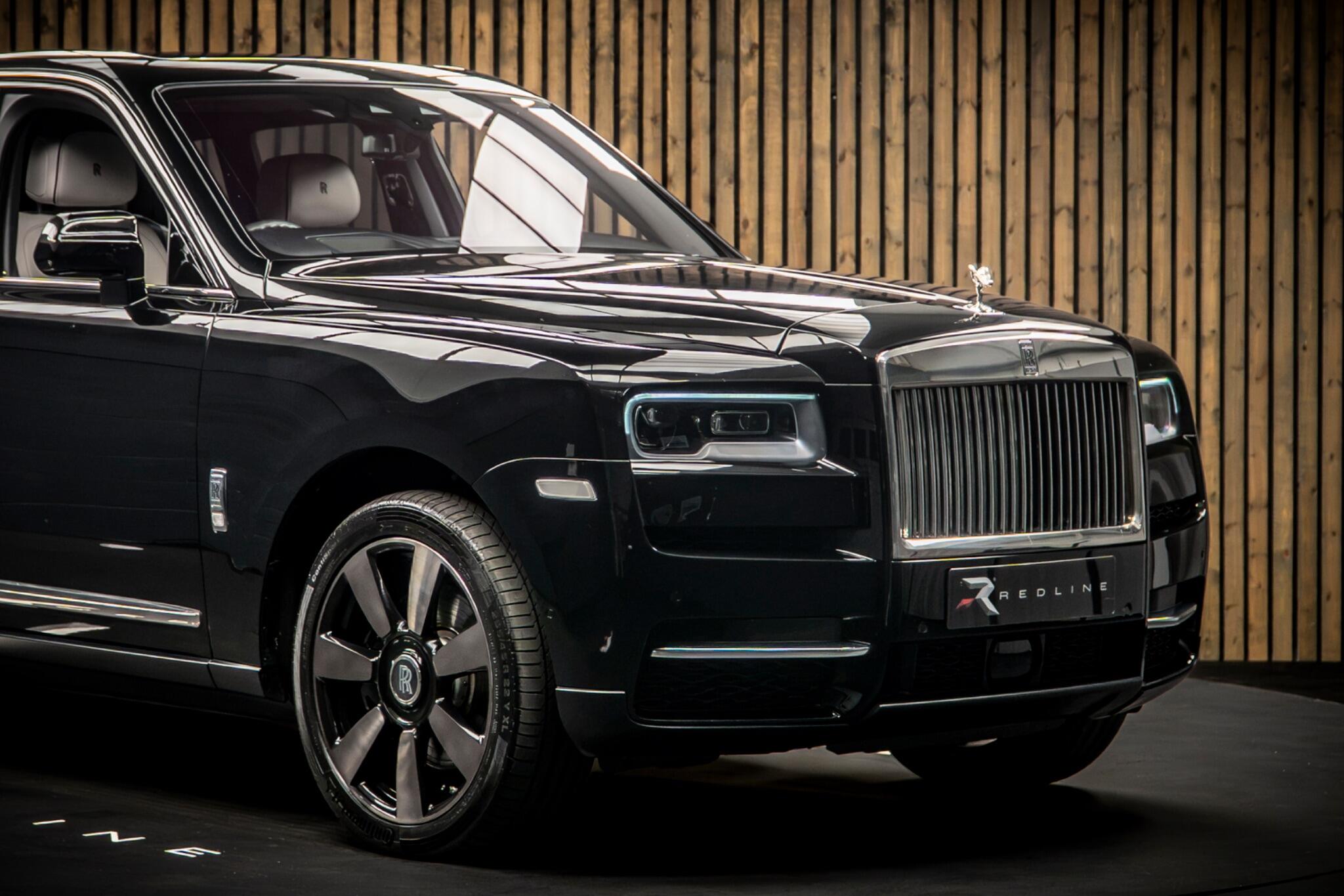 Rolls-Royce Cullinan view 12