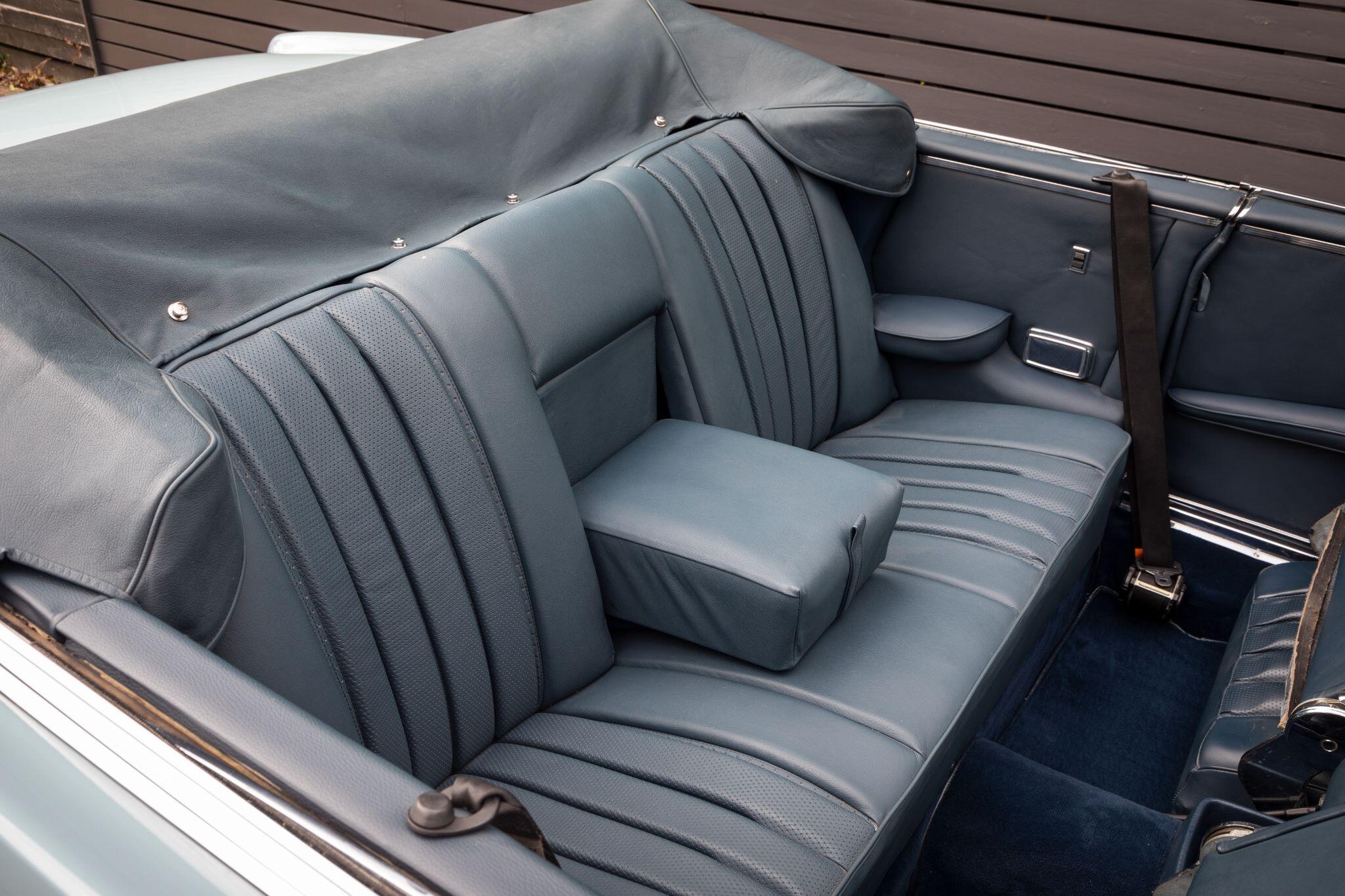 Mercedes-Benz 280 view 16