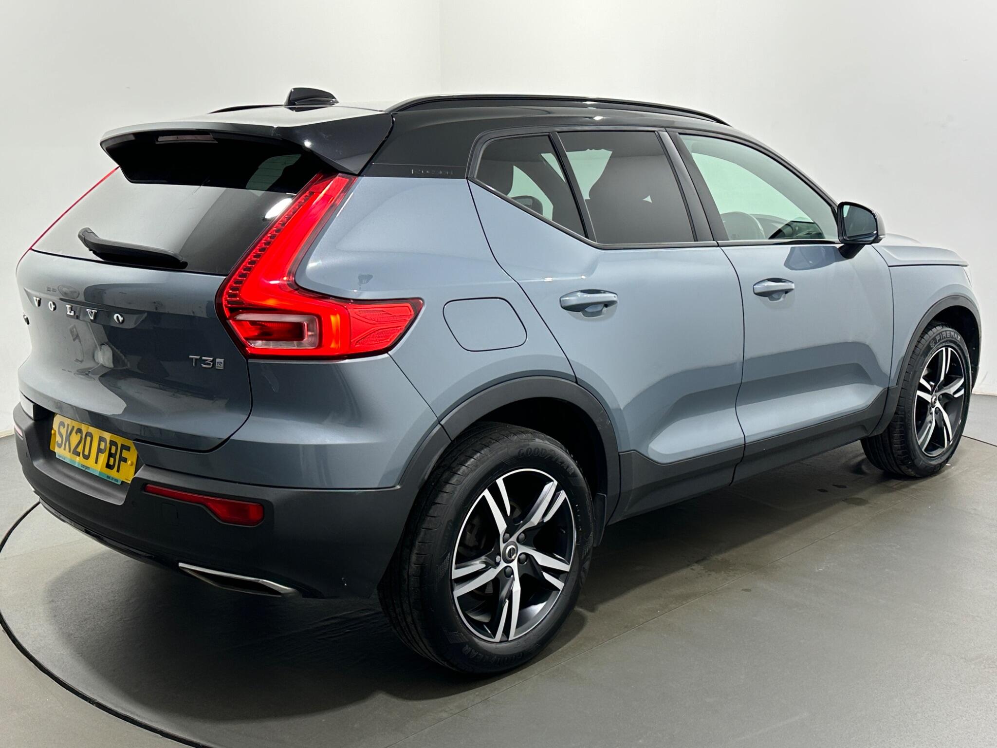 Volvo XC40 view 49