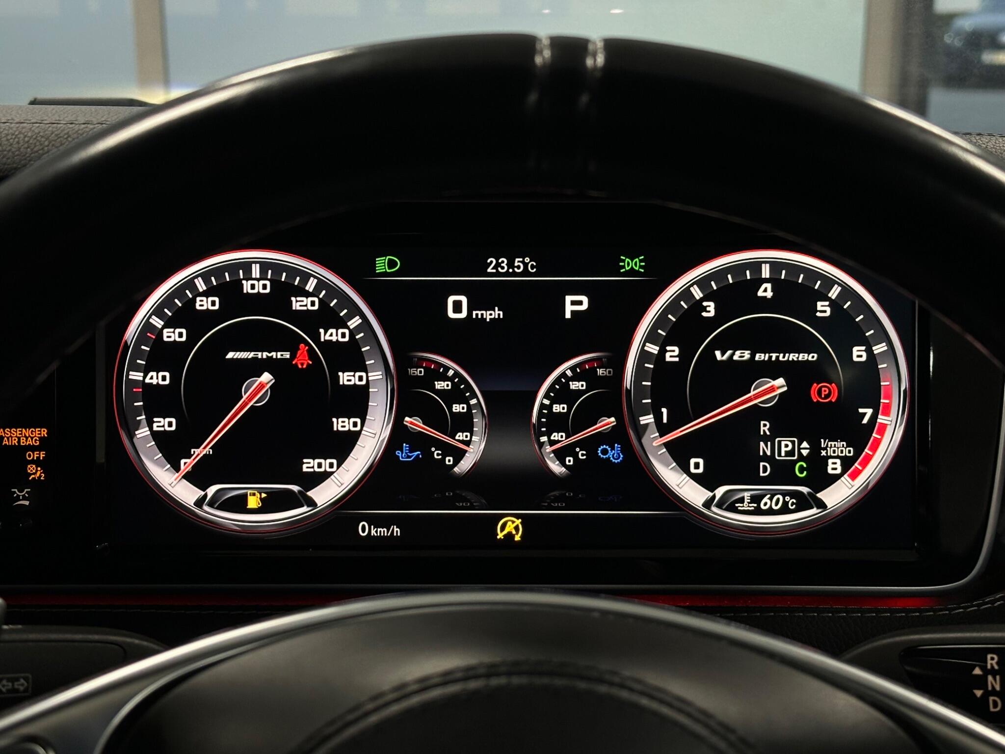 Mercedes-Benz S Class view 28