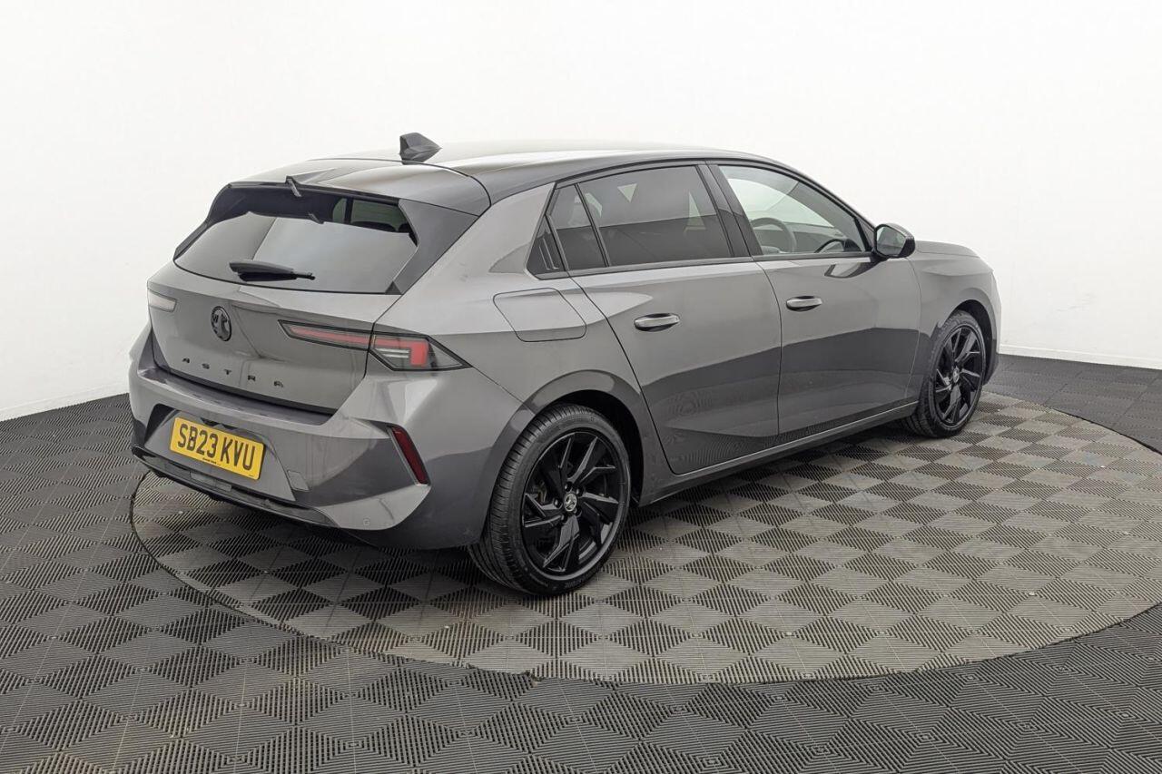 Vauxhall Astra view 42