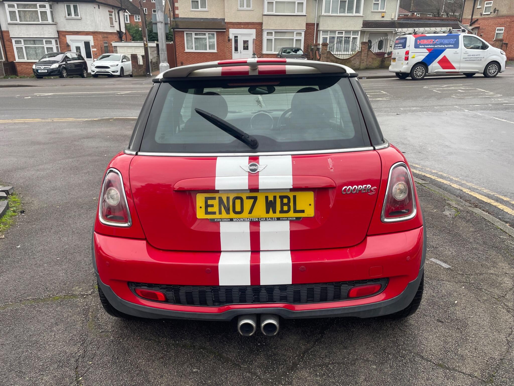 2007 MINI Hatch image 11