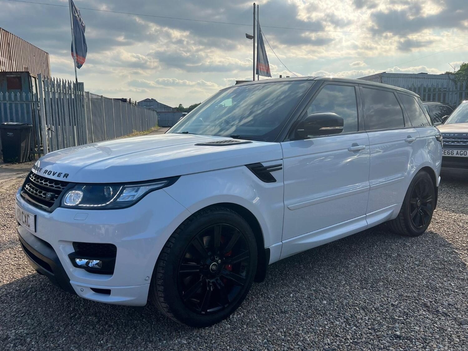 Land Rover Range Rover Sport view 12
