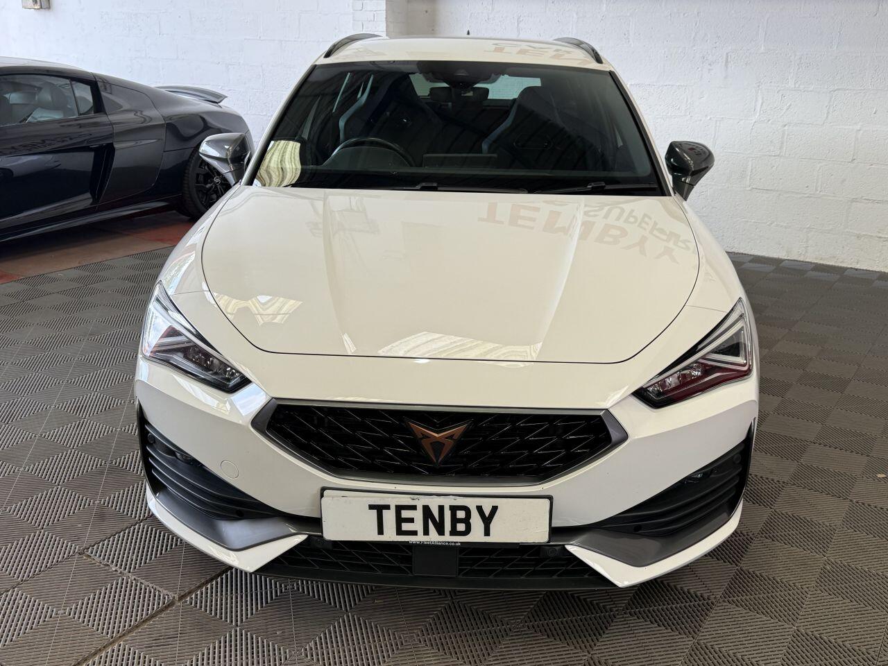 Cupra Leon view 3