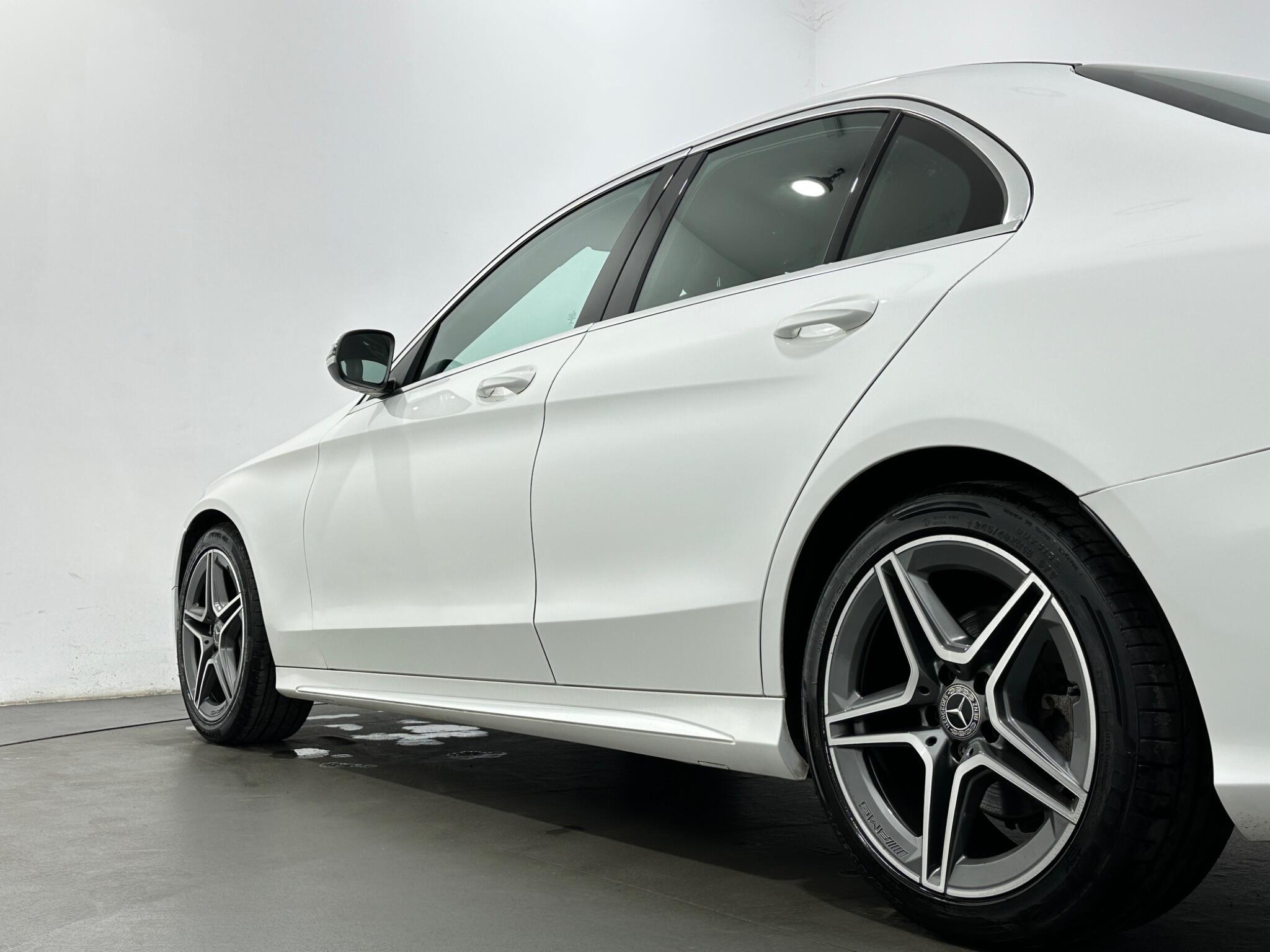 Mercedes-Benz C Class view 50