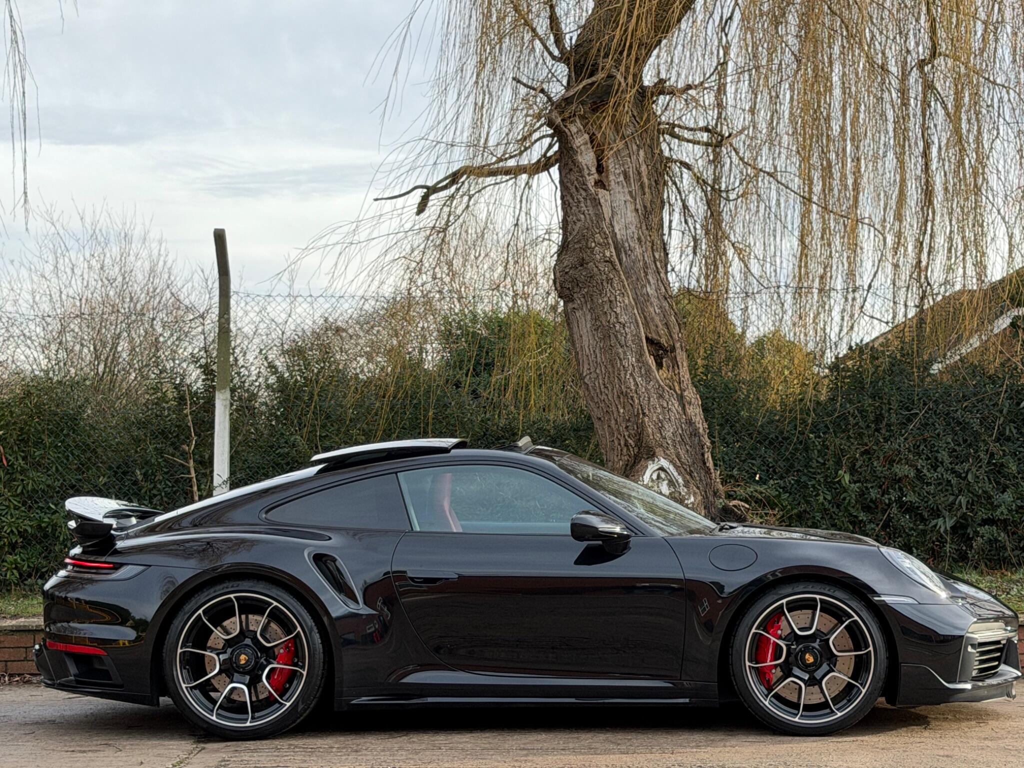 Porsche 911 view 15