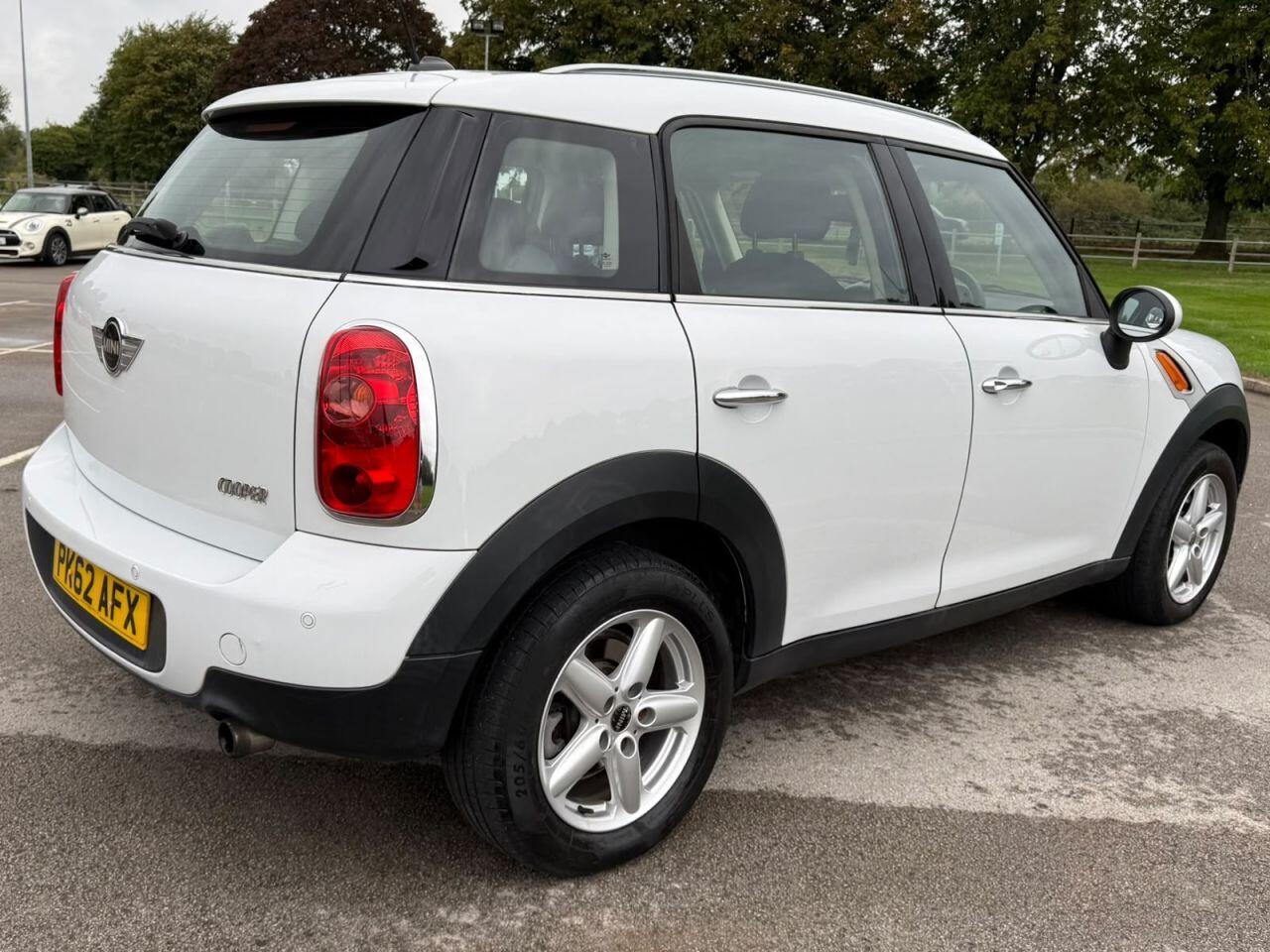 Mini Countryman view 13
