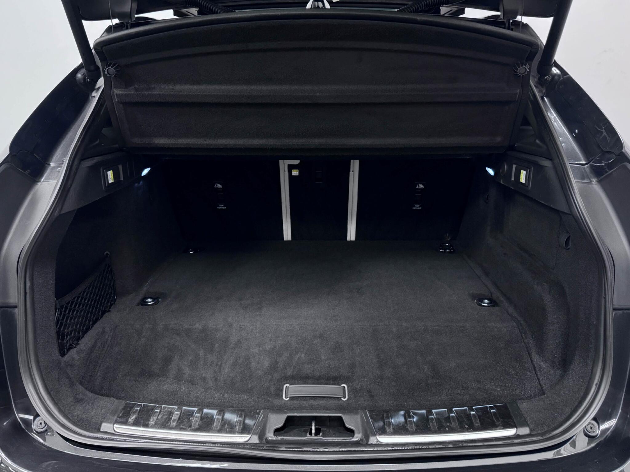Jaguar F-Pace view 7