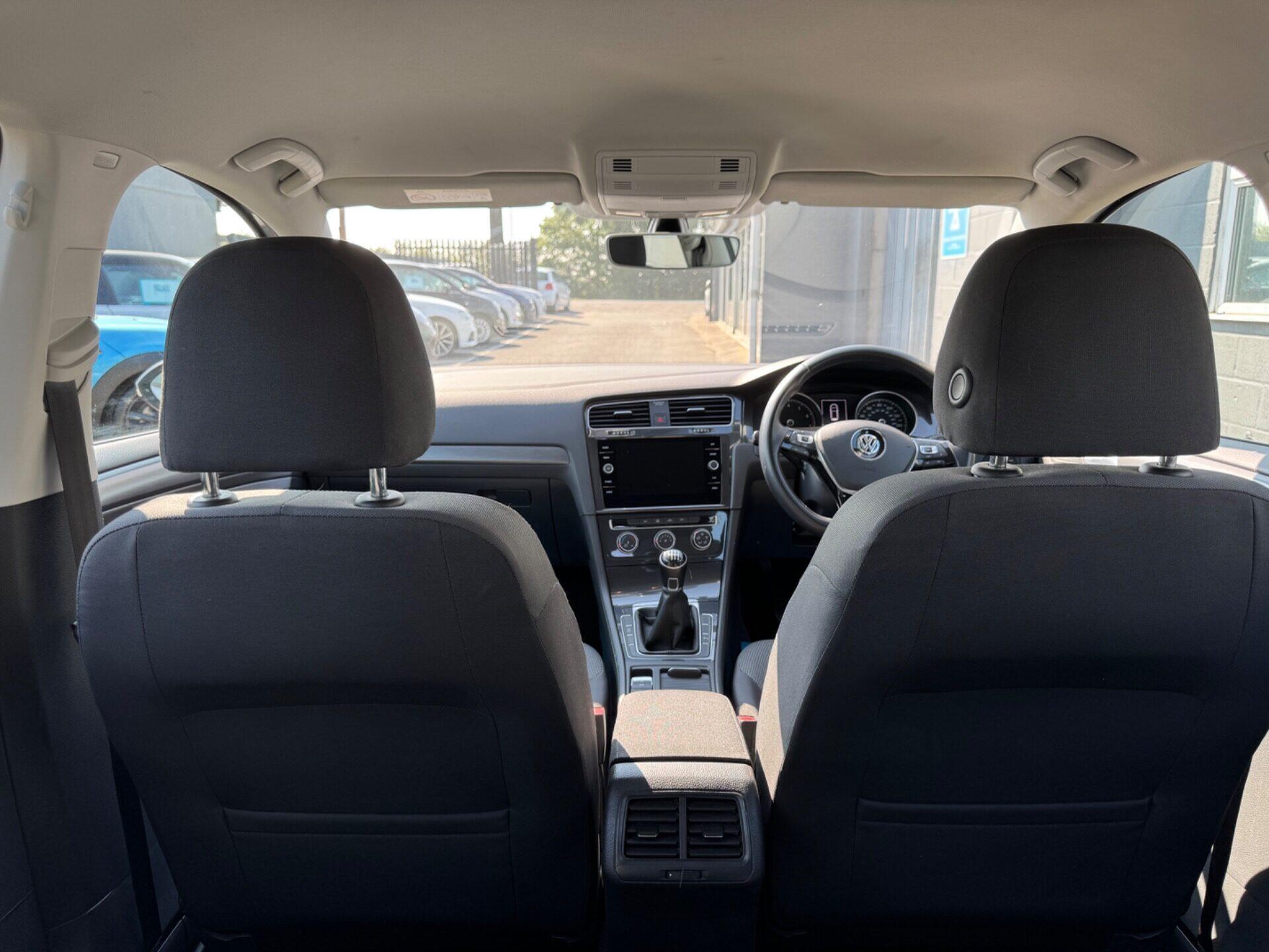 Volkswagen Golf view 44