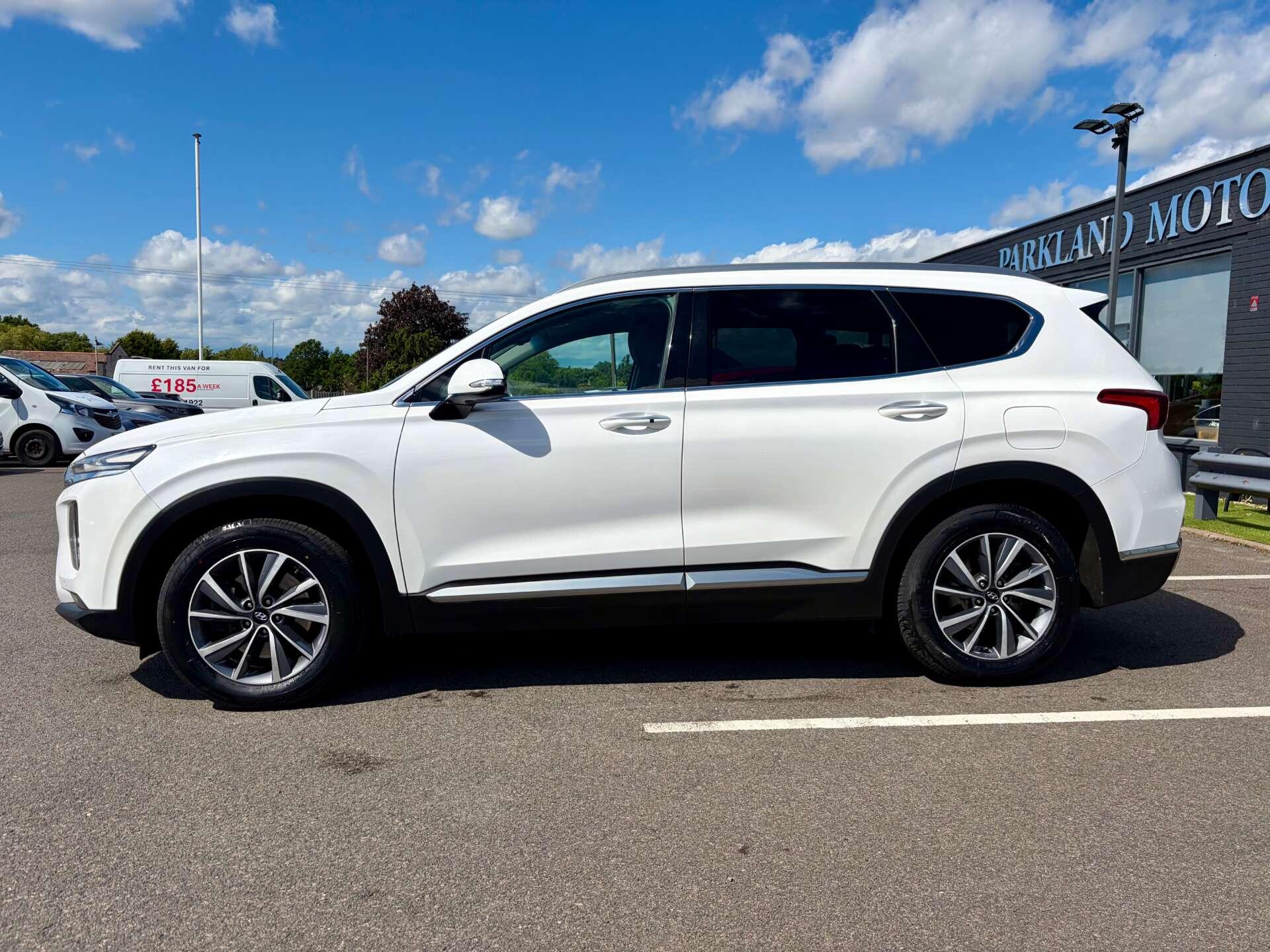 Hyundai Santa Fe view 5