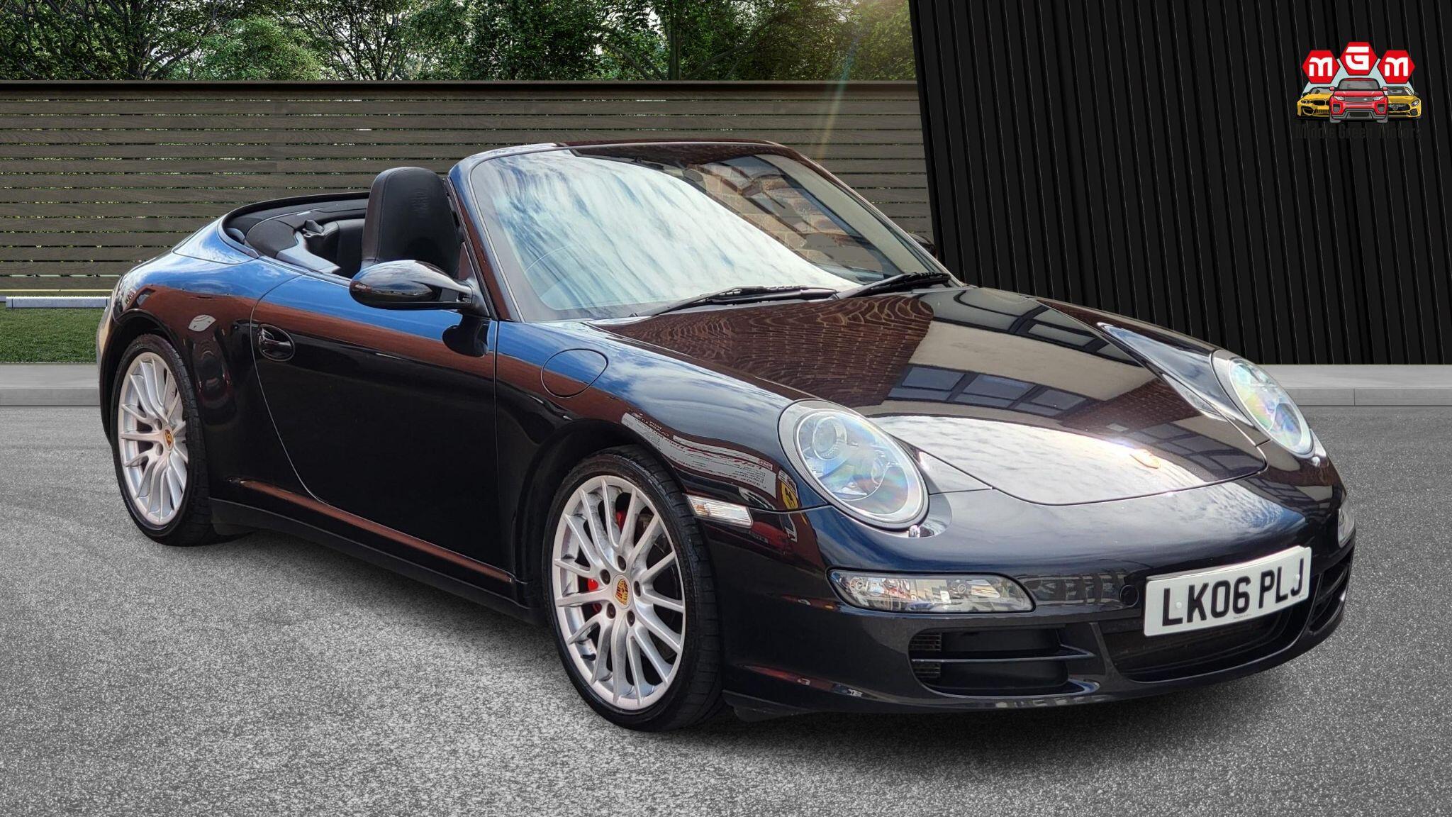 Porsche 911 view 8