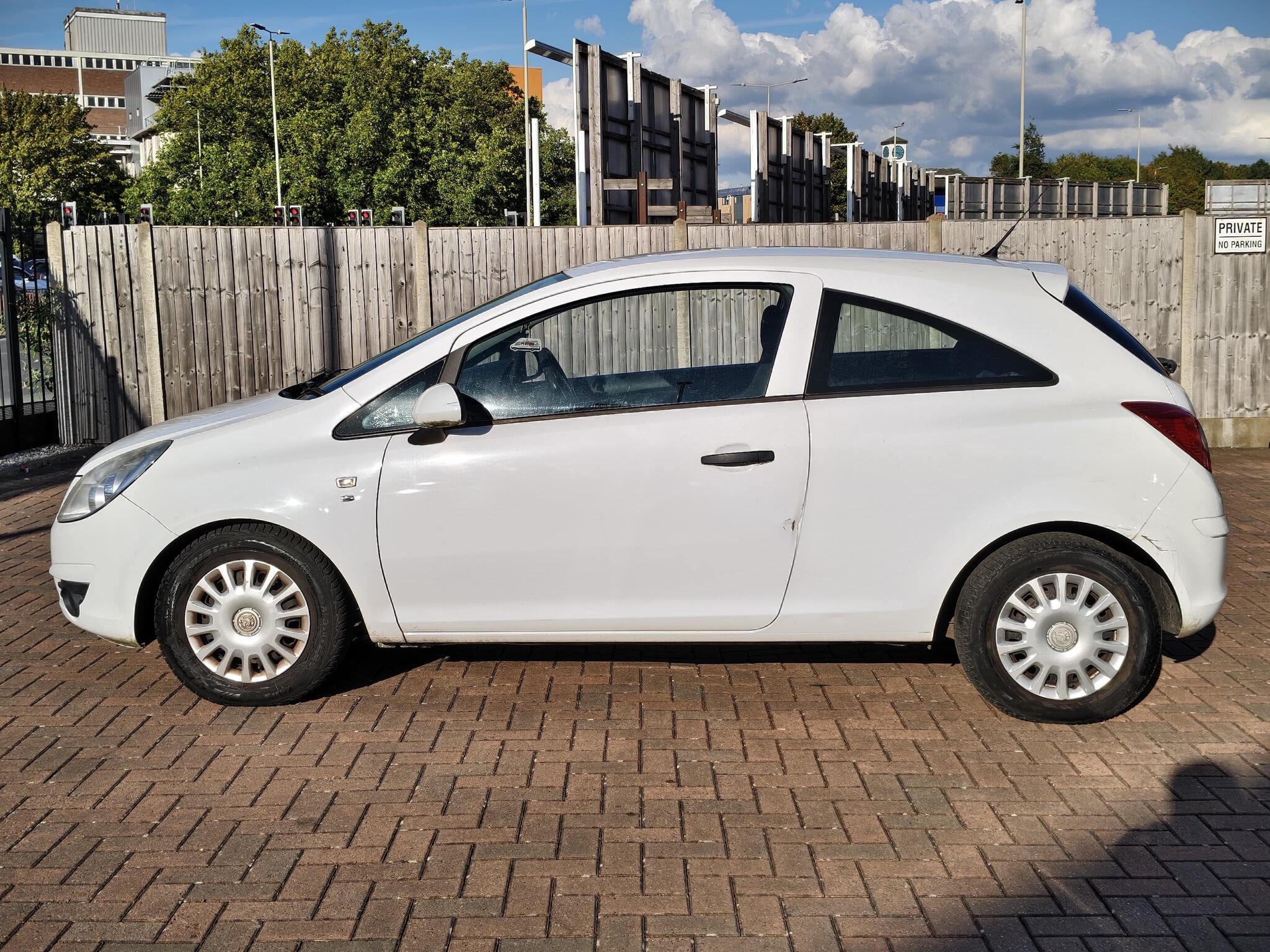 Vauxhall Corsa view 9