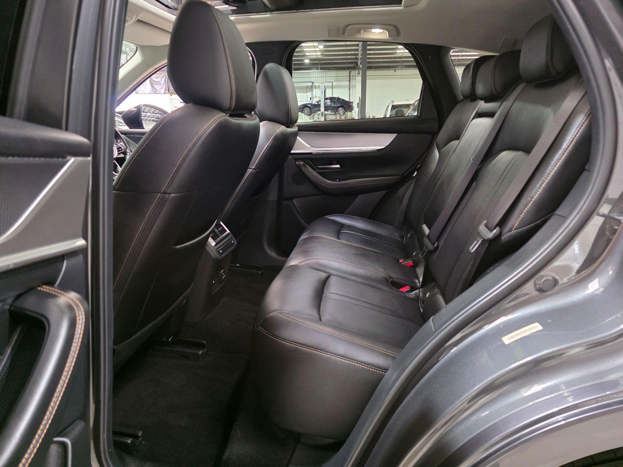 Mazda CX-60 view 28