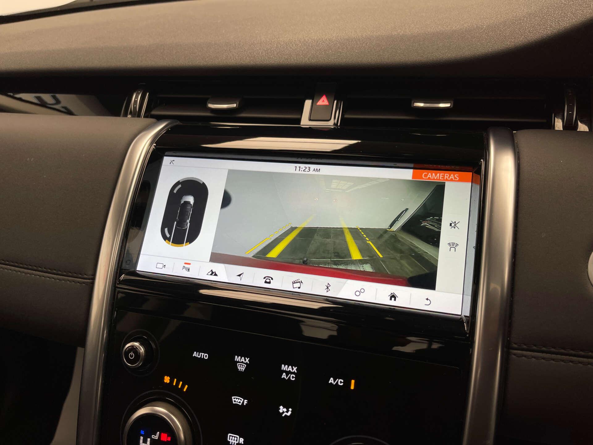 Land Rover Discovery Sport view 22