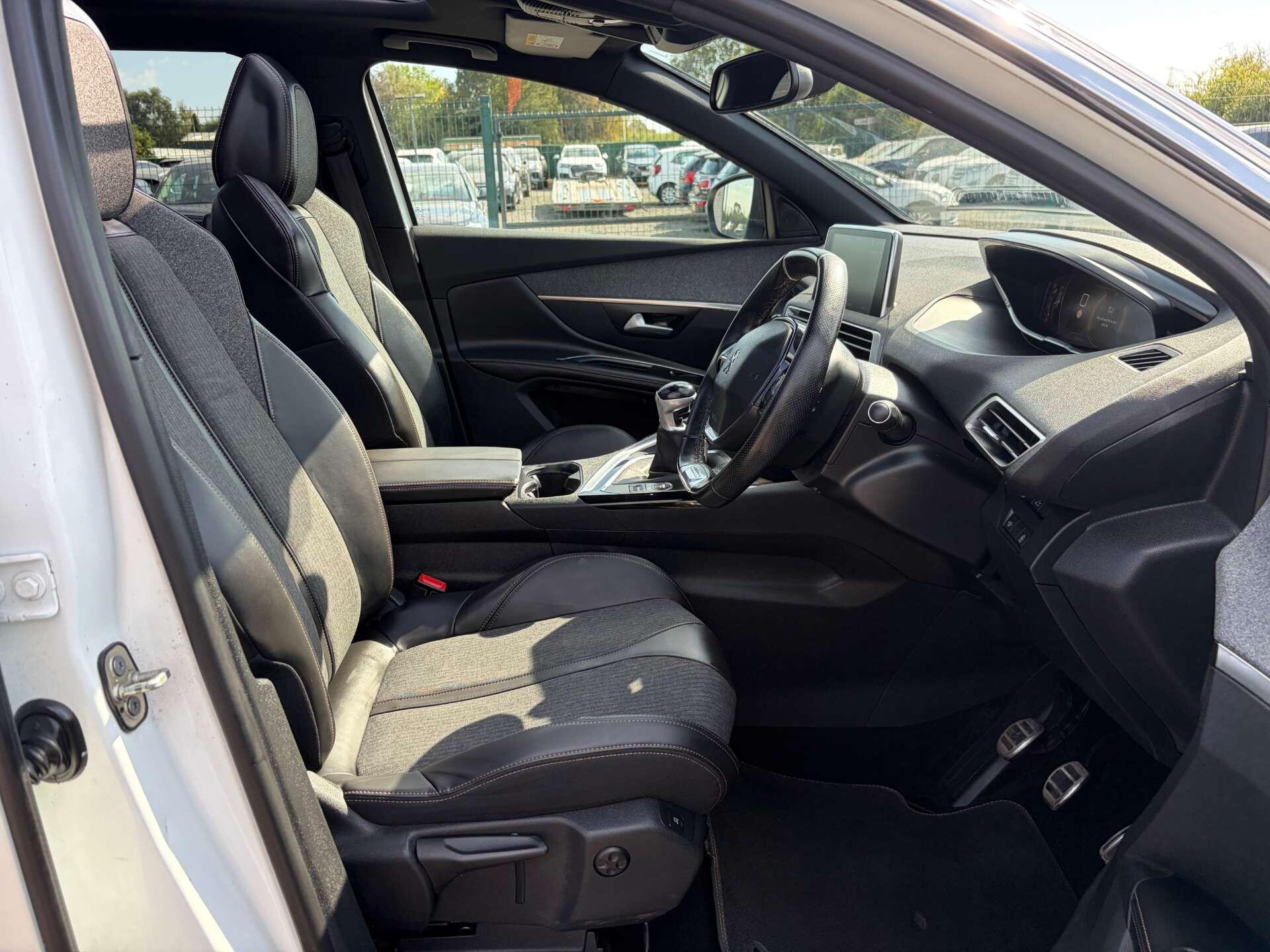 Peugeot 5008 view 38
