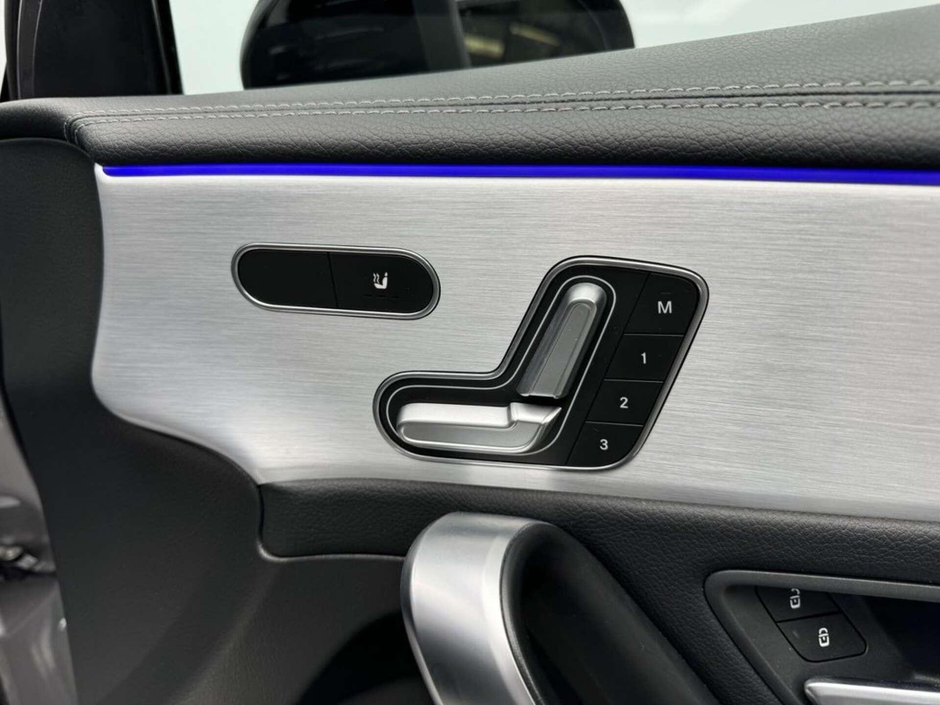 Mercedes-Benz A Class view 12