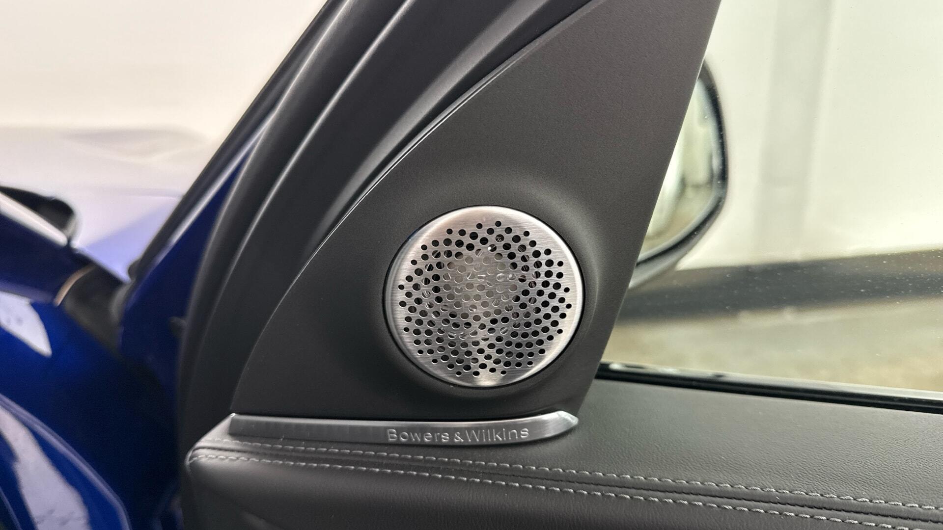 BMW XM view 21