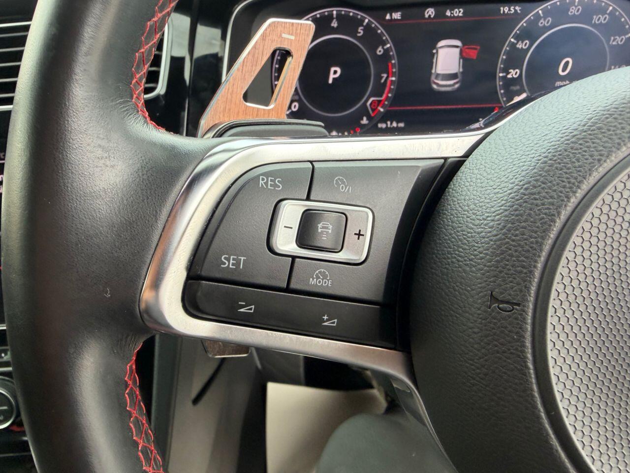 Volkswagen Golf view 35