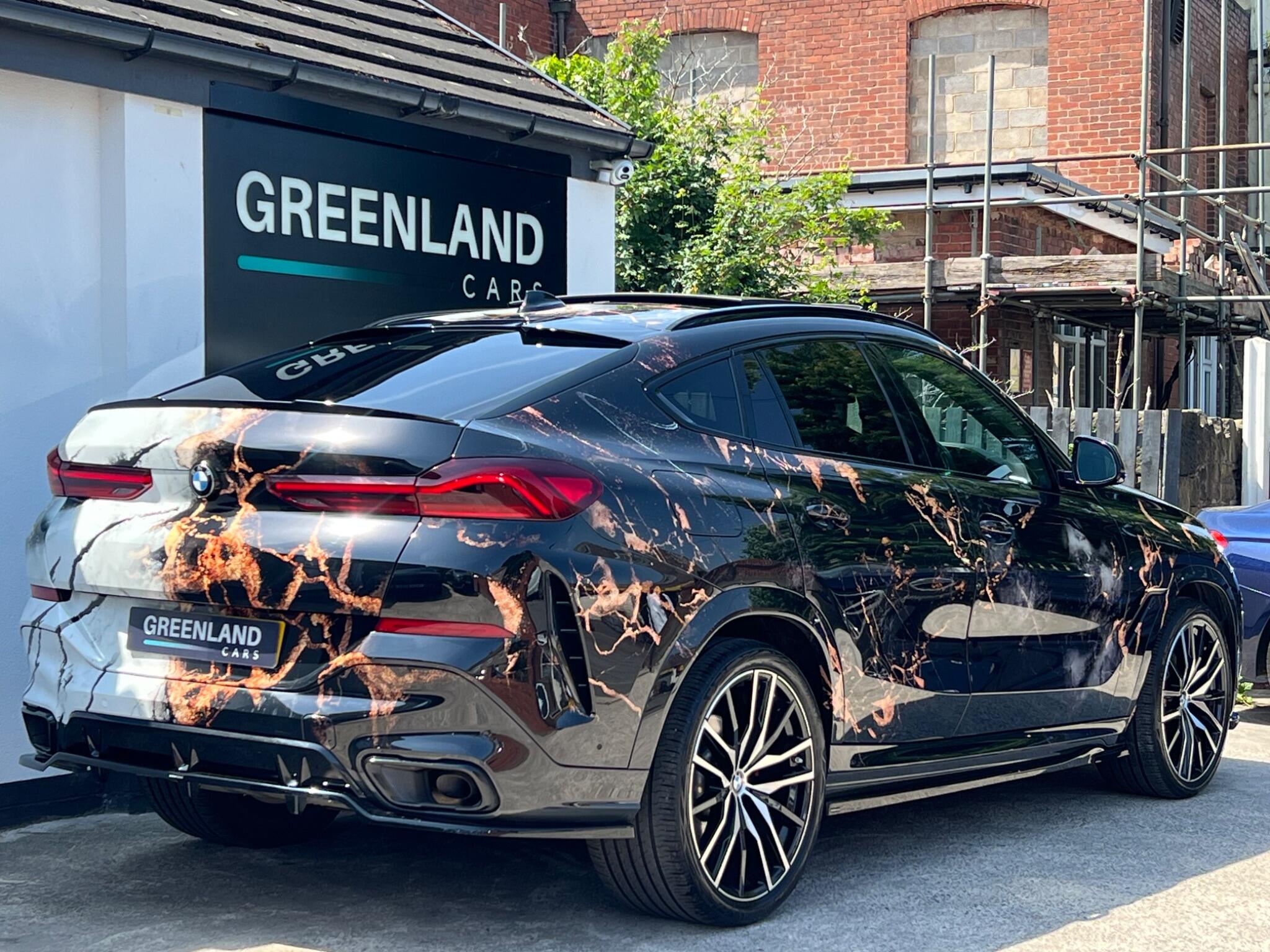 BMW X6 view 25