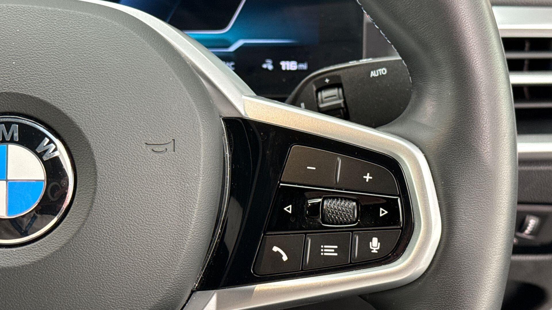 BMW i4 view 19