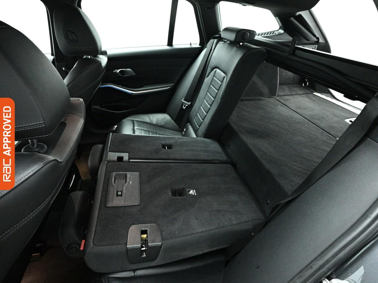 BMW 3 Series view 27