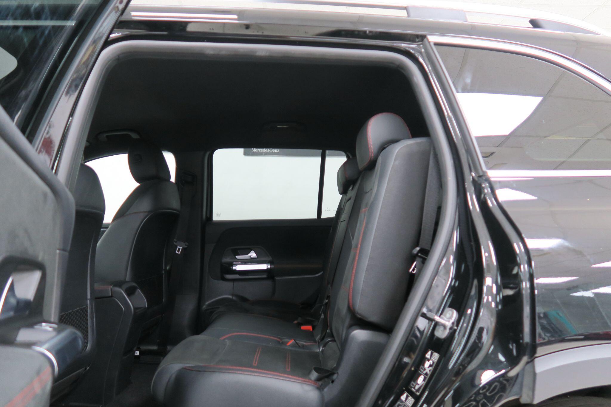 Mercedes-Benz Eqb view 11