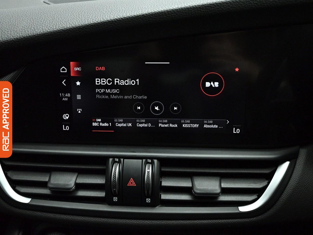 Alfa Romeo Giulia view 15