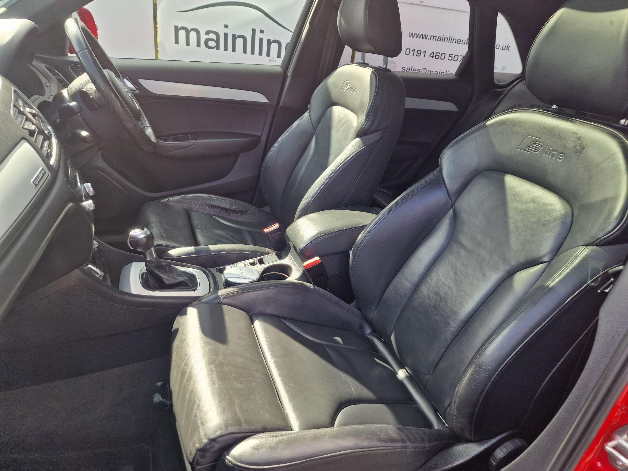Audi Q3 view 54